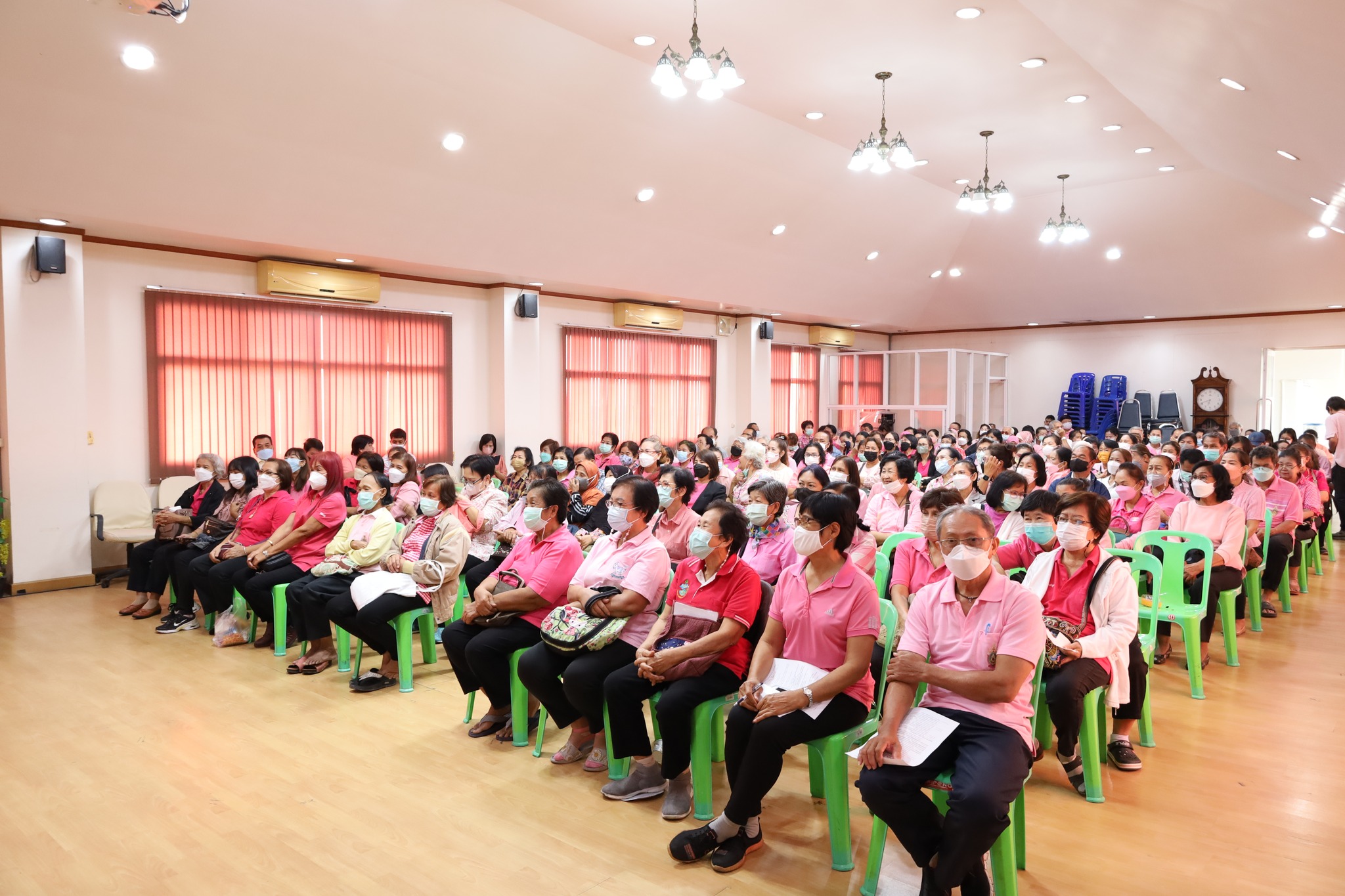 พช.ปทุมธานี “ส่งเสริมกระบวนการเรียนรู้และการมีส่วนร่วมของประชาชนให้คณะกรรมการชุมชนภายในเขตเทศบาลเมืองปทุมธานี”