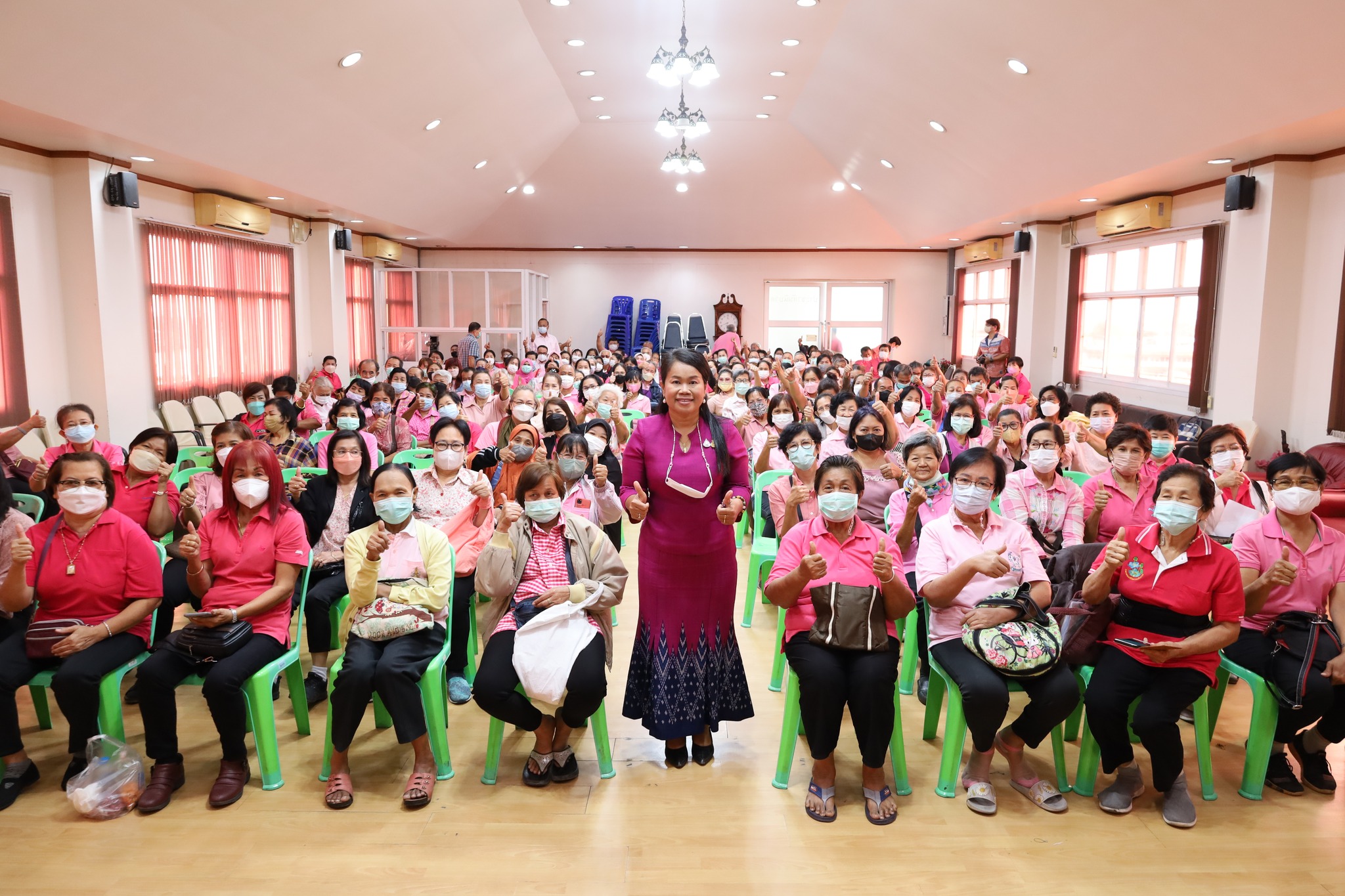 พช.ปทุมธานี “ส่งเสริมกระบวนการเรียนรู้และการมีส่วนร่วมของประชาชนให้คณะกรรมการชุมชนภายในเขตเทศบาลเมืองปทุมธานี”