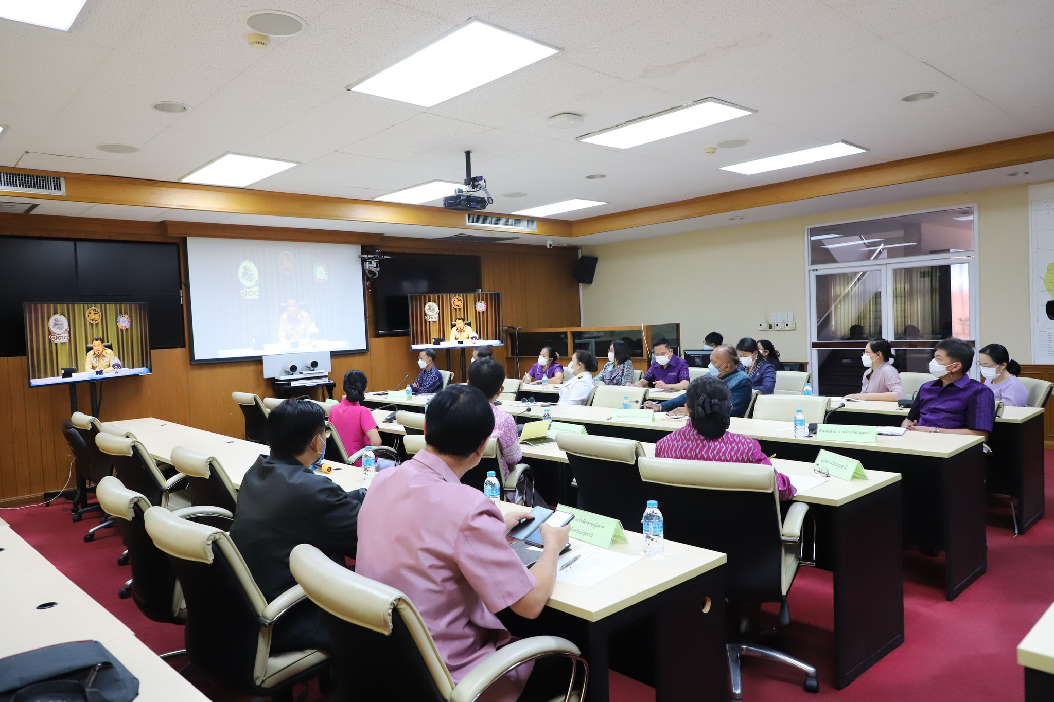 พช.ปทุมธานี “ร่วมประชุมขับเคลื่อนและติดตามนโยบายของรัฐบาล และภารกิจสำคัญของปลัดกระทรวงมหาดไทย ประจำปีงบประมาณ พ.ศ. ๒๕๖๖ ผ่านระบบวีดิทัศน์ทางไกล”
