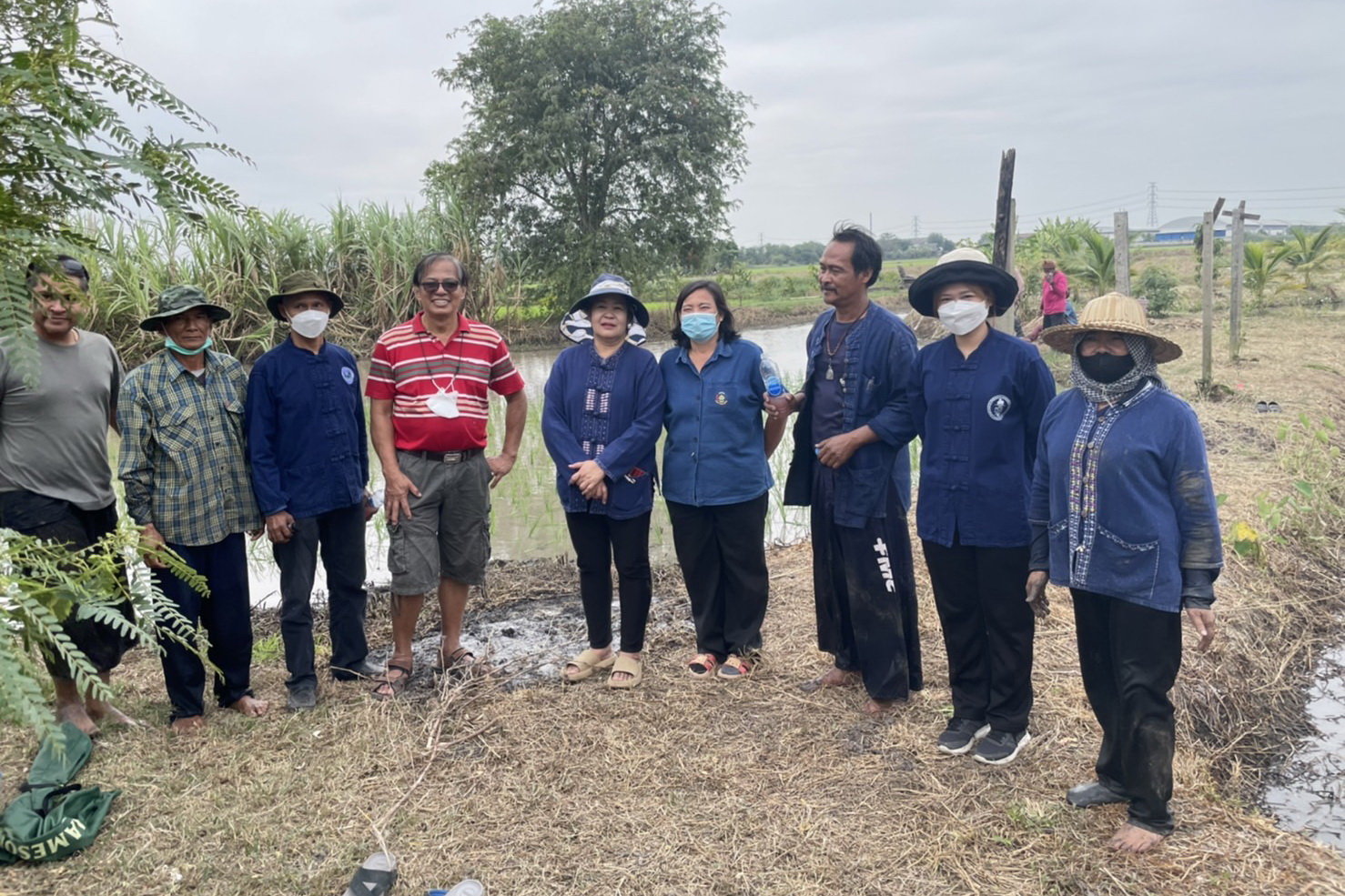 พช.ปทุมธานี “ขับเคลื่อนนโยบายการพัฒนาชุมชน ส่งเสริมกิจกรรมเครือข่ายพื้นที่ต้นแบบ โคก หนอง นา โมเดล จังหวัดปทุมธานี”