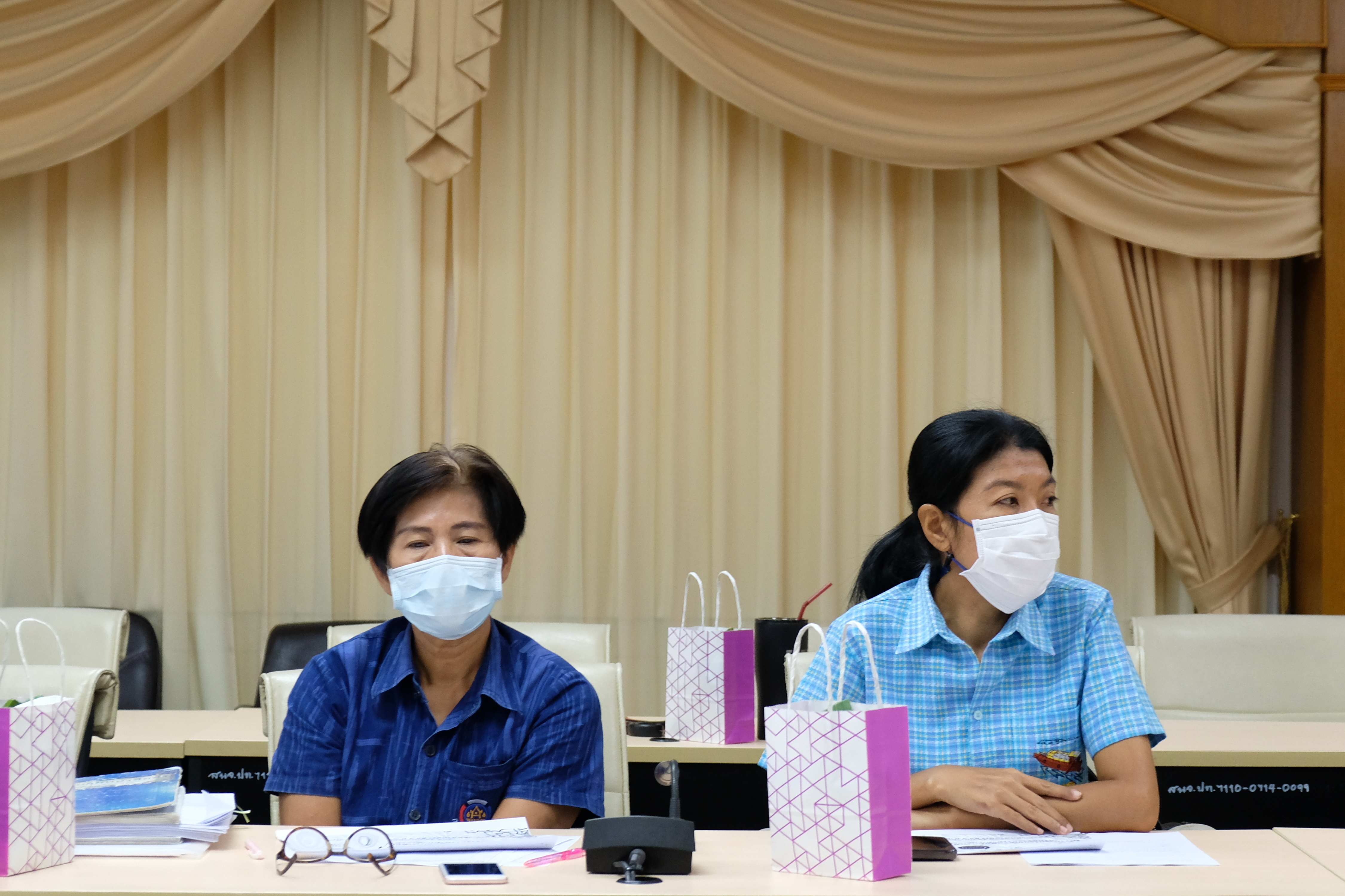 พช.ปทุมธานี “ดำเนินโครงการประชุมเชิงปฏิบัติการเพิ่มศักยภาพงานทุนชุมชนเสริมสร้างธรรมาภิบาลและการเข้าถึงแหล่งทุน เพื่อส่งเสริมและยกระดับเศรษฐกิจฐานรากให้มั่นคง”