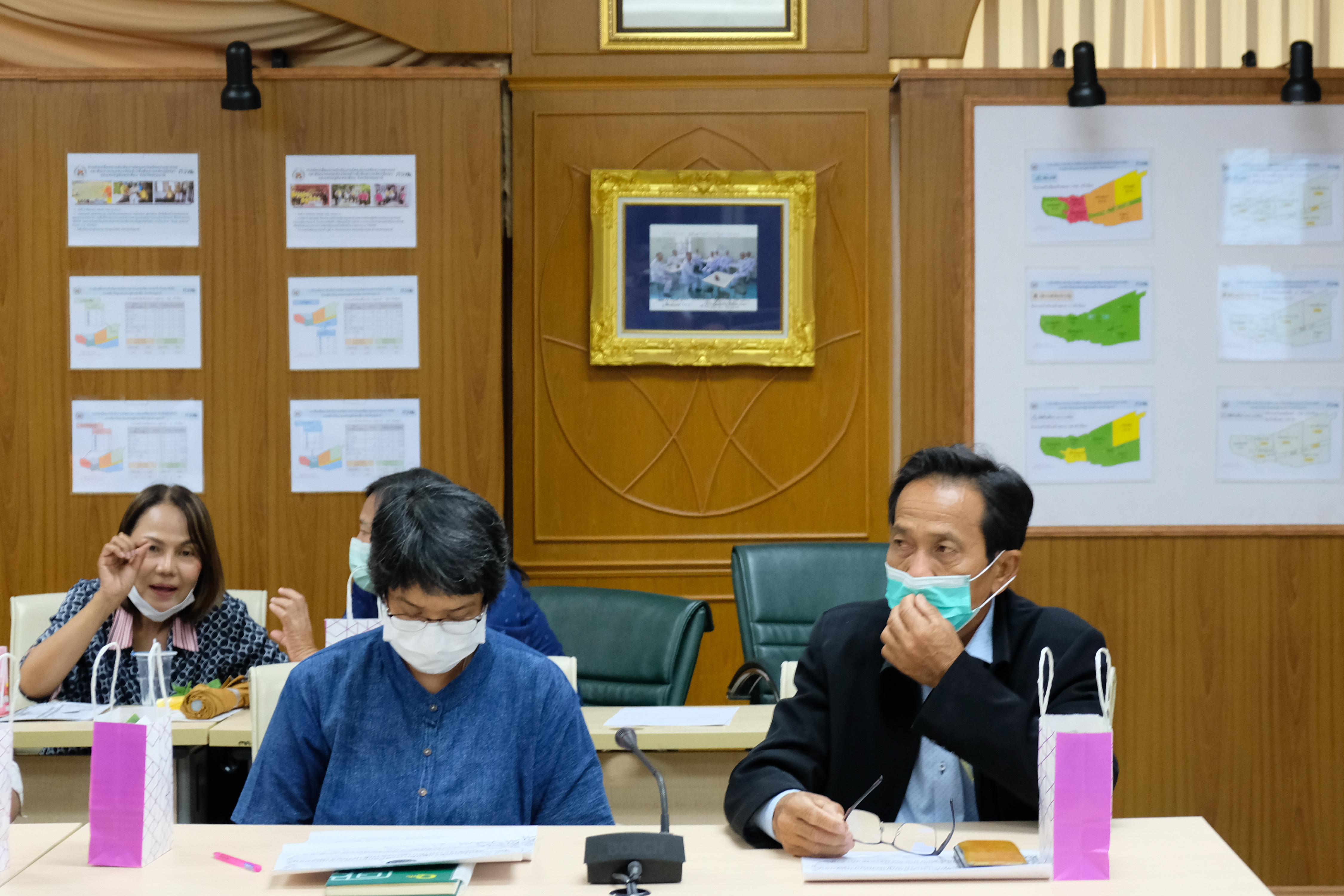 พช.ปทุมธานี “ดำเนินโครงการประชุมเชิงปฏิบัติการเพิ่มศักยภาพงานทุนชุมชนเสริมสร้างธรรมาภิบาลและการเข้าถึงแหล่งทุน เพื่อส่งเสริมและยกระดับเศรษฐกิจฐานรากให้มั่นคง”