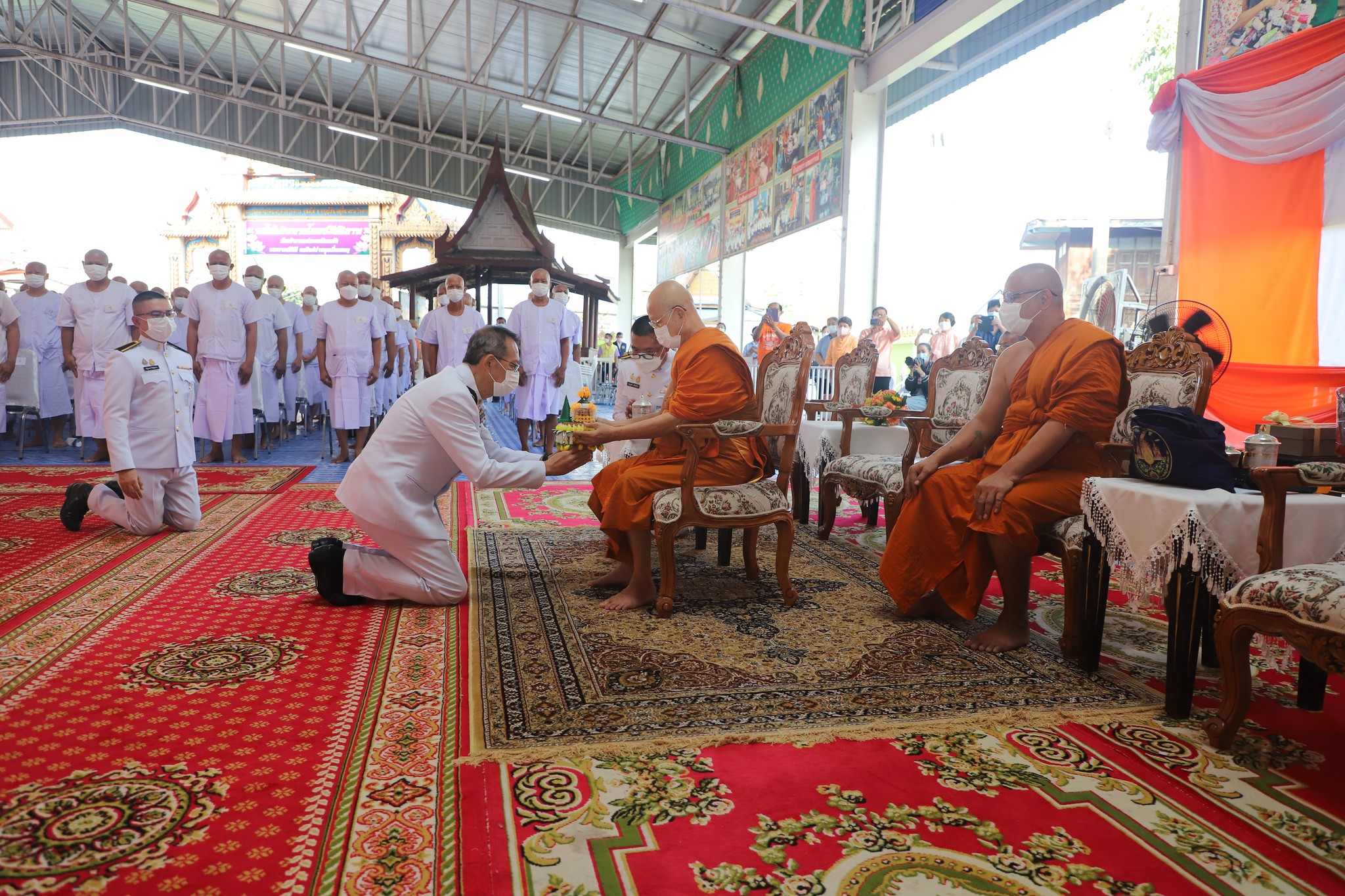 พช.ปทุมธานี “ร่วมพิธีบรรพชาอุปสมบท ๙๙ รูป เพื่อถวายพระพรชัยมงคลแด่สมเด็จพระเจ้าลูกเธอ เจ้าฟ้าพัชรกิติยาภา นเรนทิราเทพยวดี กรมหลวงราชสาริณีสิริพัชร มหาวัชรราชธิดา ให้ทรงหายจากพระอาการประชวร”
