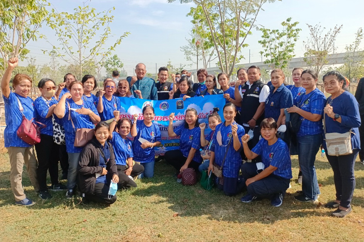 พช.ปทุมธานี “เสริมสร้างความเข้มแข็งของชุมชน จัดกิจกรรมวันครบรอบ ๕๔ ปี ผู้นำอาสาพัฒนาชุมชน”