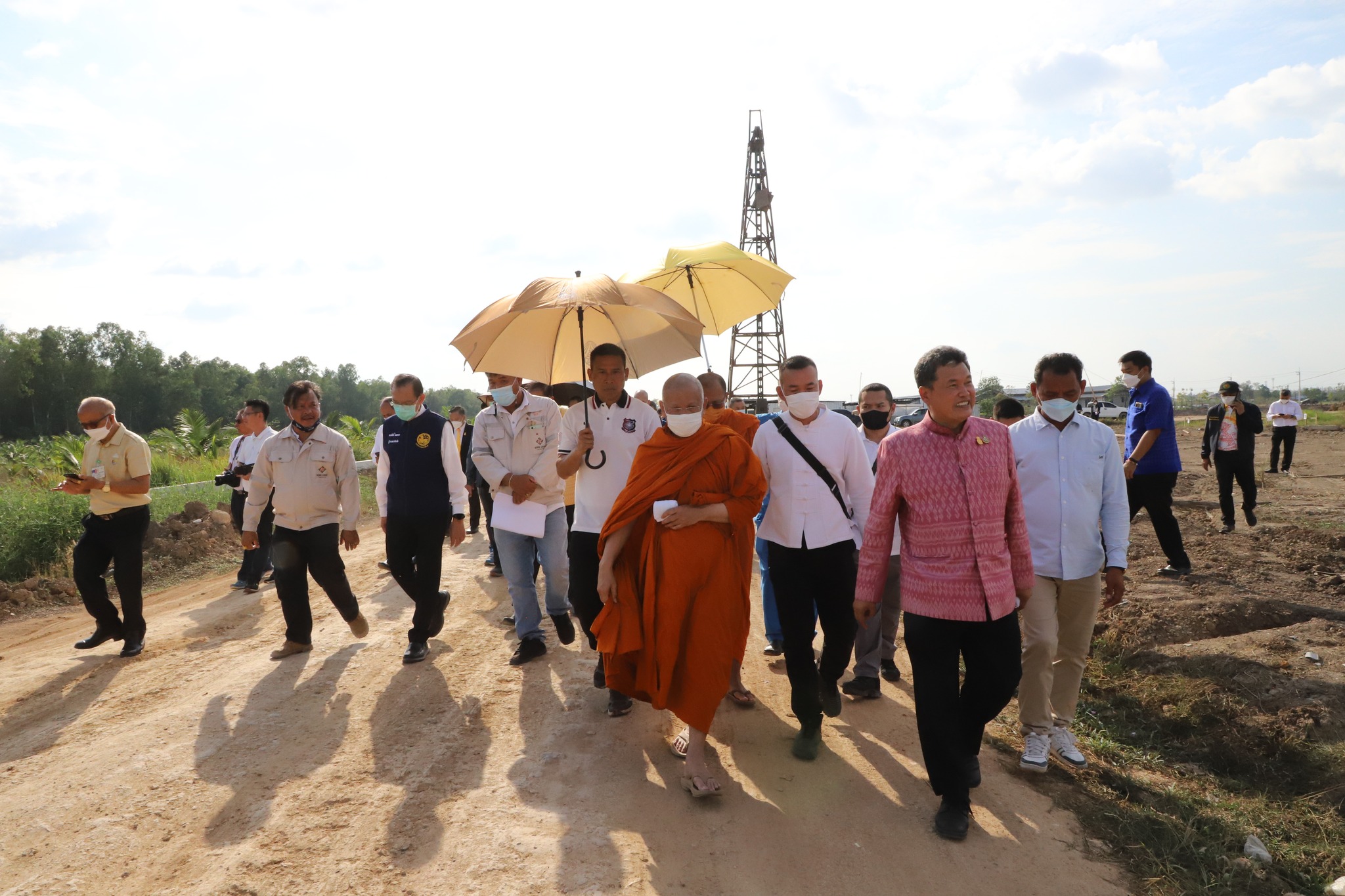 พช.ปทุมธานี “ร่วมลงพื้นที่ติดตามความก้าวหน้าการดำเนินงานพัฒนาพื้นที่สถานปฏิบัติธรรม สมเด็จพระสังฆราช (อมฺพรมหาเถร) จังหวัดปทุมธานี”