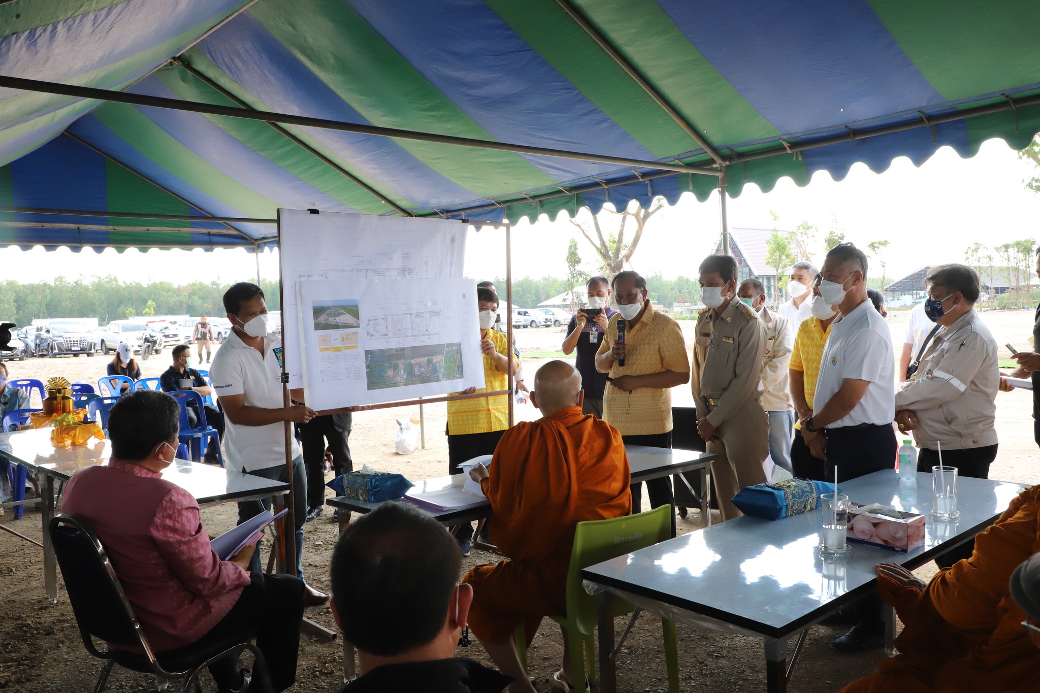 พช.ปทุมธานี “ร่วมลงพื้นที่ติดตามความก้าวหน้าการดำเนินงานพัฒนาพื้นที่สถานปฏิบัติธรรม สมเด็จพระสังฆราช (อมฺพรมหาเถร) จังหวัดปทุมธานี”