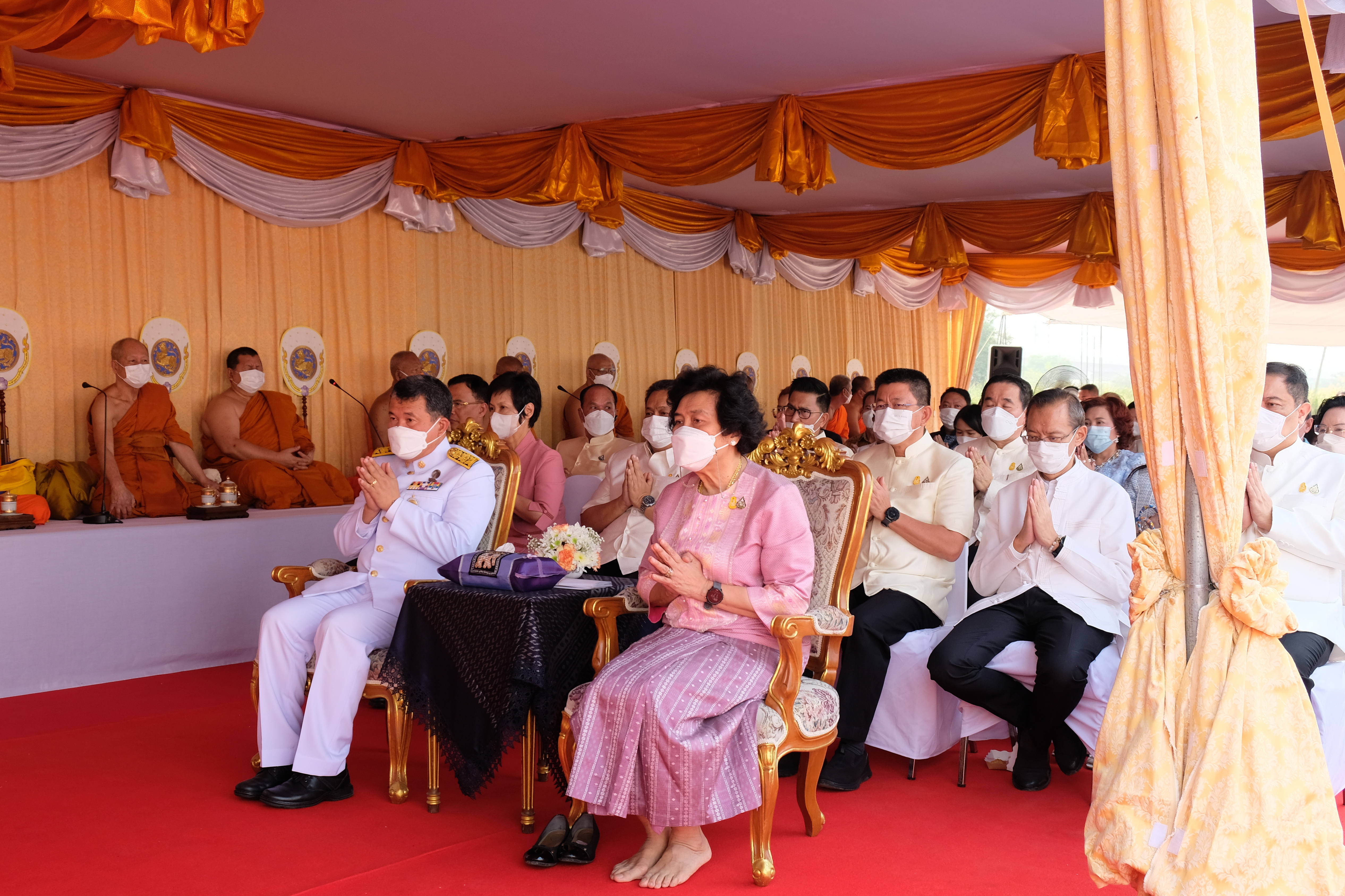 พช.ปทุมธานี “ร่วมพิธีวางศิลาฤกษ์อุโบสถวัดบางหลวงหัวป่า สาขาวัดระฆังโฆสิตาราม”