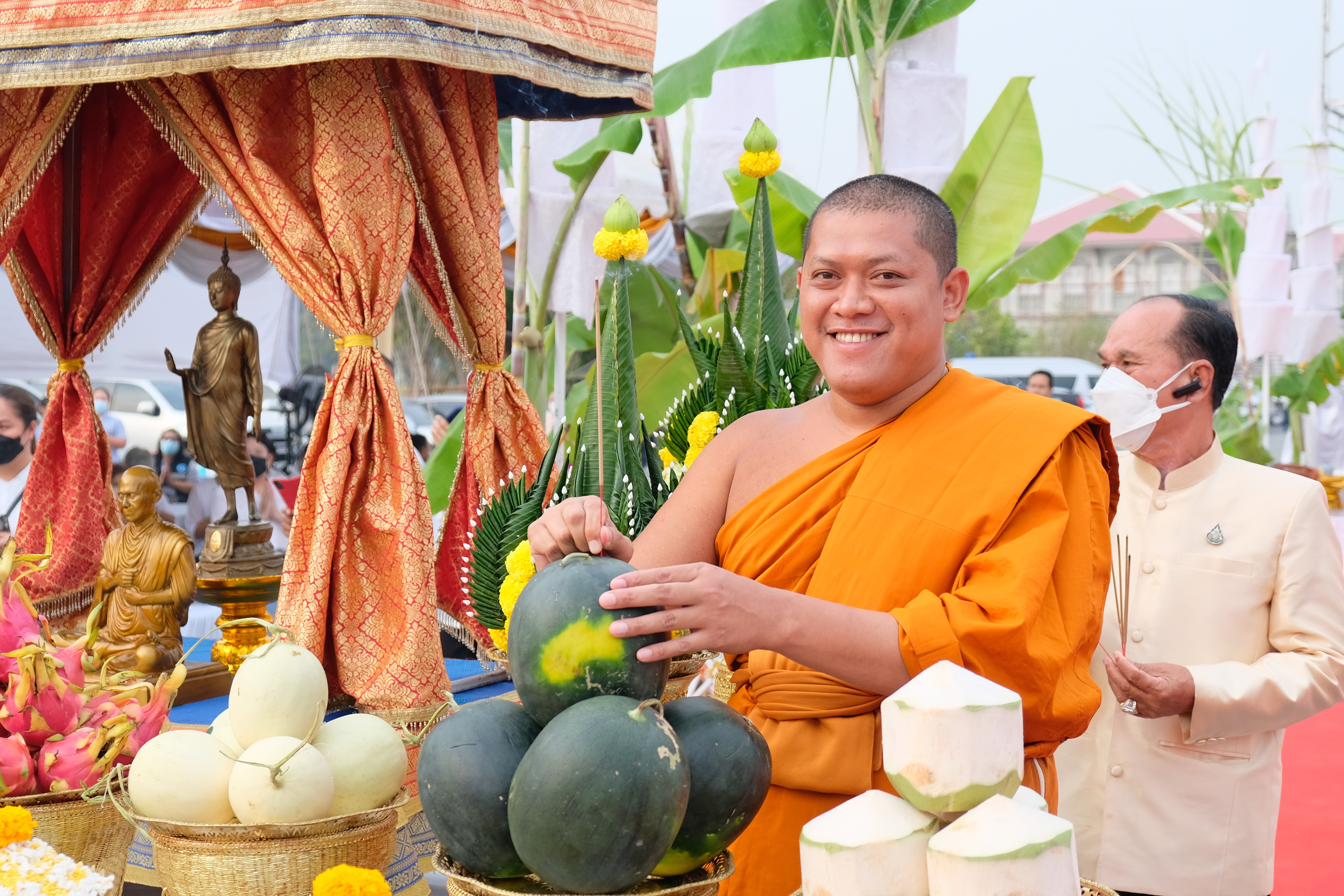 พช.ปทุมธานี “ร่วมพิธีวางศิลาฤกษ์อุโบสถวัดบางหลวงหัวป่า สาขาวัดระฆังโฆสิตาราม”