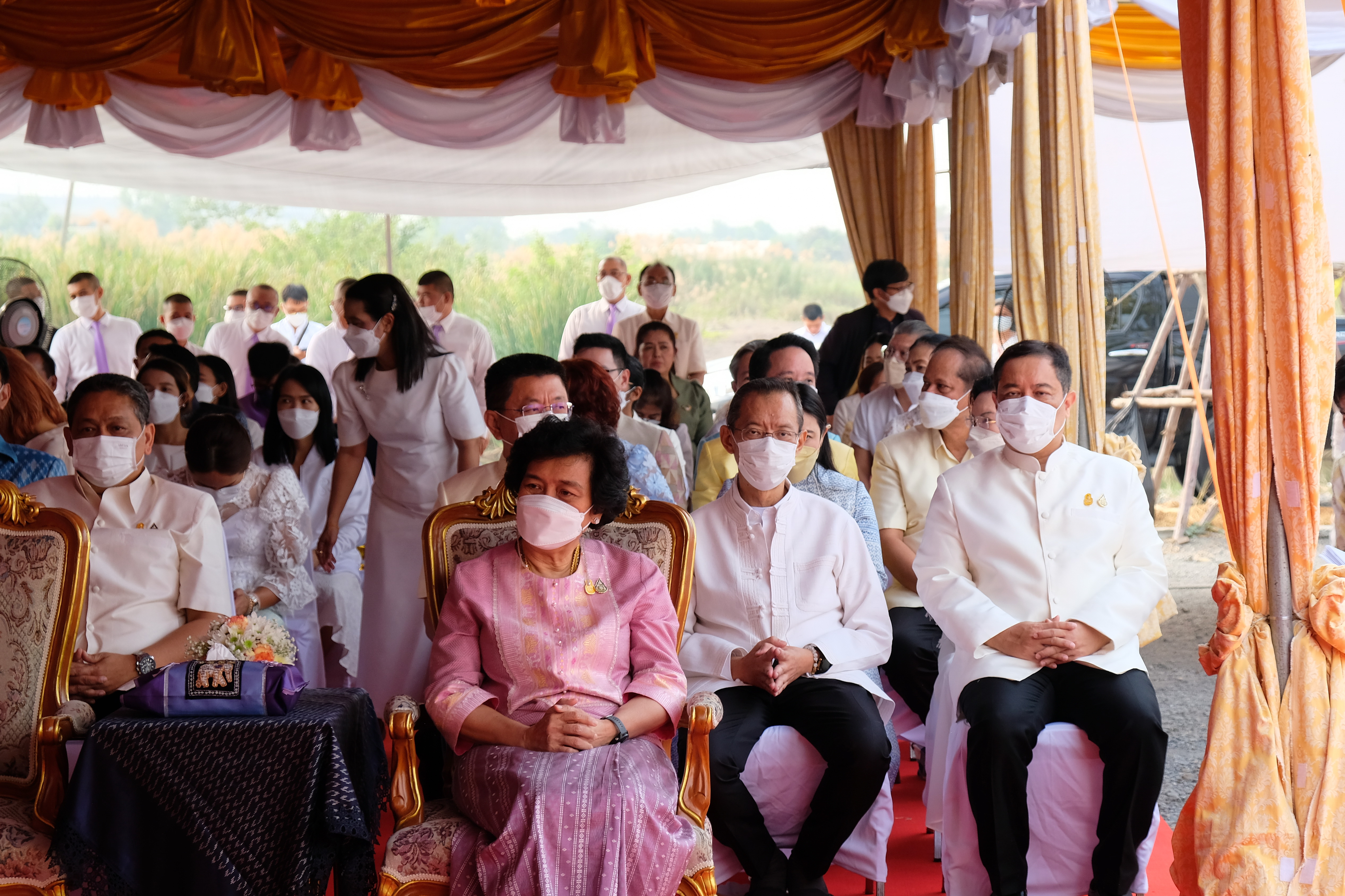 พช.ปทุมธานี “ร่วมพิธีวางศิลาฤกษ์อุโบสถวัดบางหลวงหัวป่า สาขาวัดระฆังโฆสิตาราม”