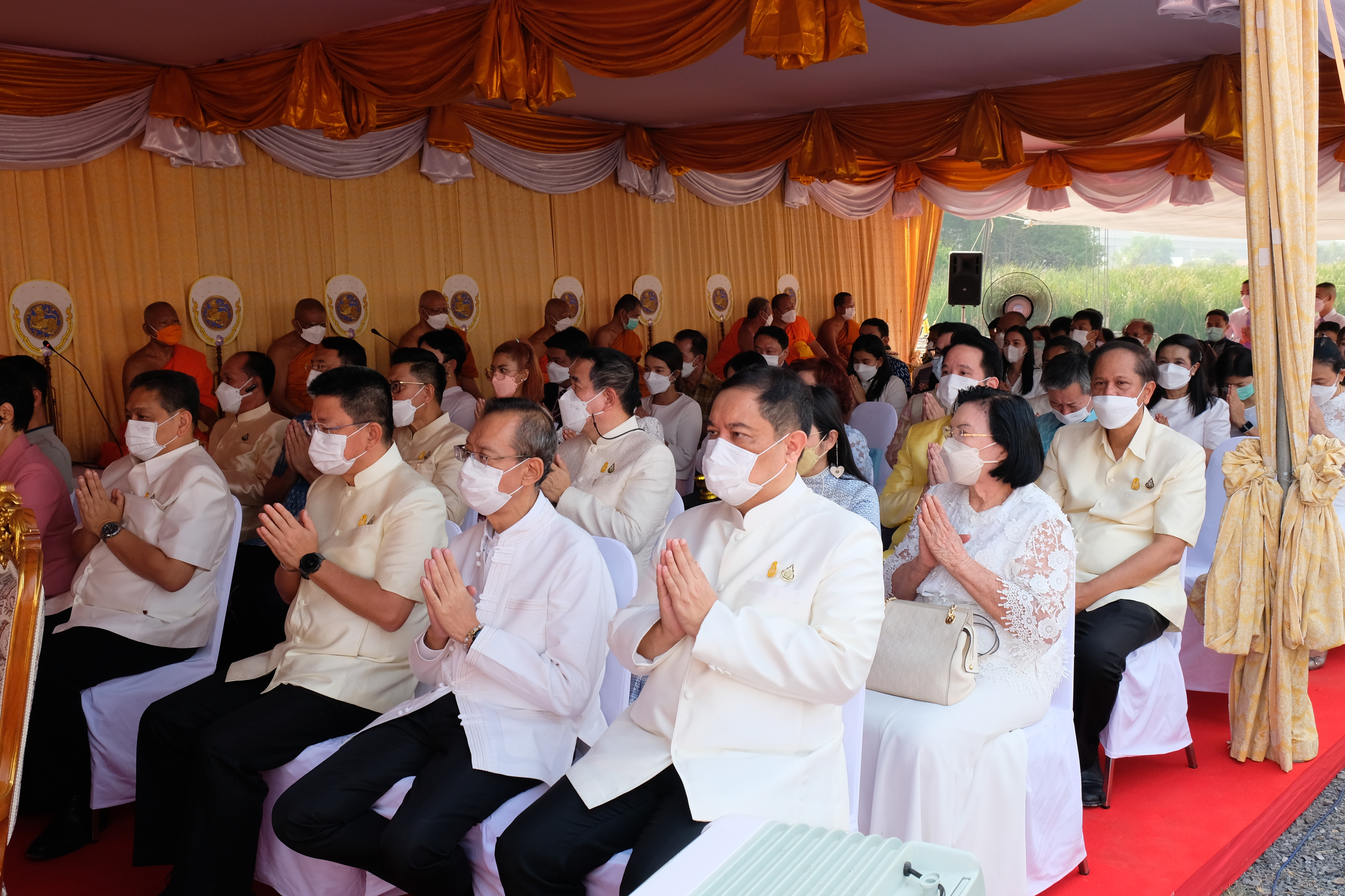 พช.ปทุมธานี “ร่วมพิธีวางศิลาฤกษ์อุโบสถวัดบางหลวงหัวป่า สาขาวัดระฆังโฆสิตาราม”