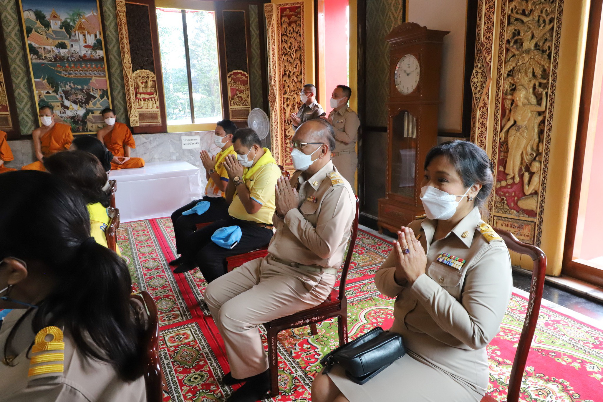 พช.ปทุมธานี “พระบาทสมเด็จพระเจ้าอยู่หัว ทรงพระกรุณาโปรดเกล้าฯ พระราชทานภัตตาหารถวายแด่พระภิกษุ สามเณร ผู้เข้าสอบบาลีสนามหลวง จังหวัดปทุมธานี”