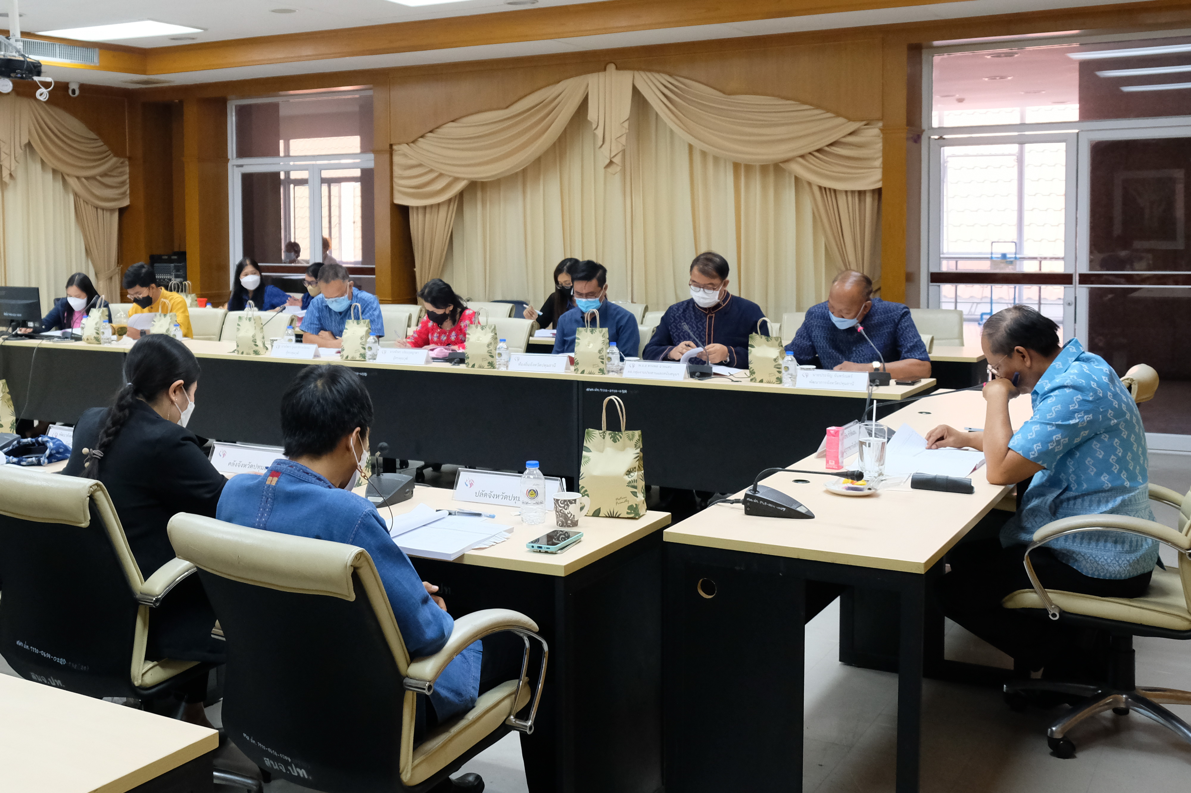 พช.ปทุมธานี “ประชุมคณะอนุกรรมการบริหารกองทุนพัฒนาบทบาทสตรีระดับจังหวัด จังหวัดปทุมธานี ครั้งที่ ๒/๒๕๖๖”