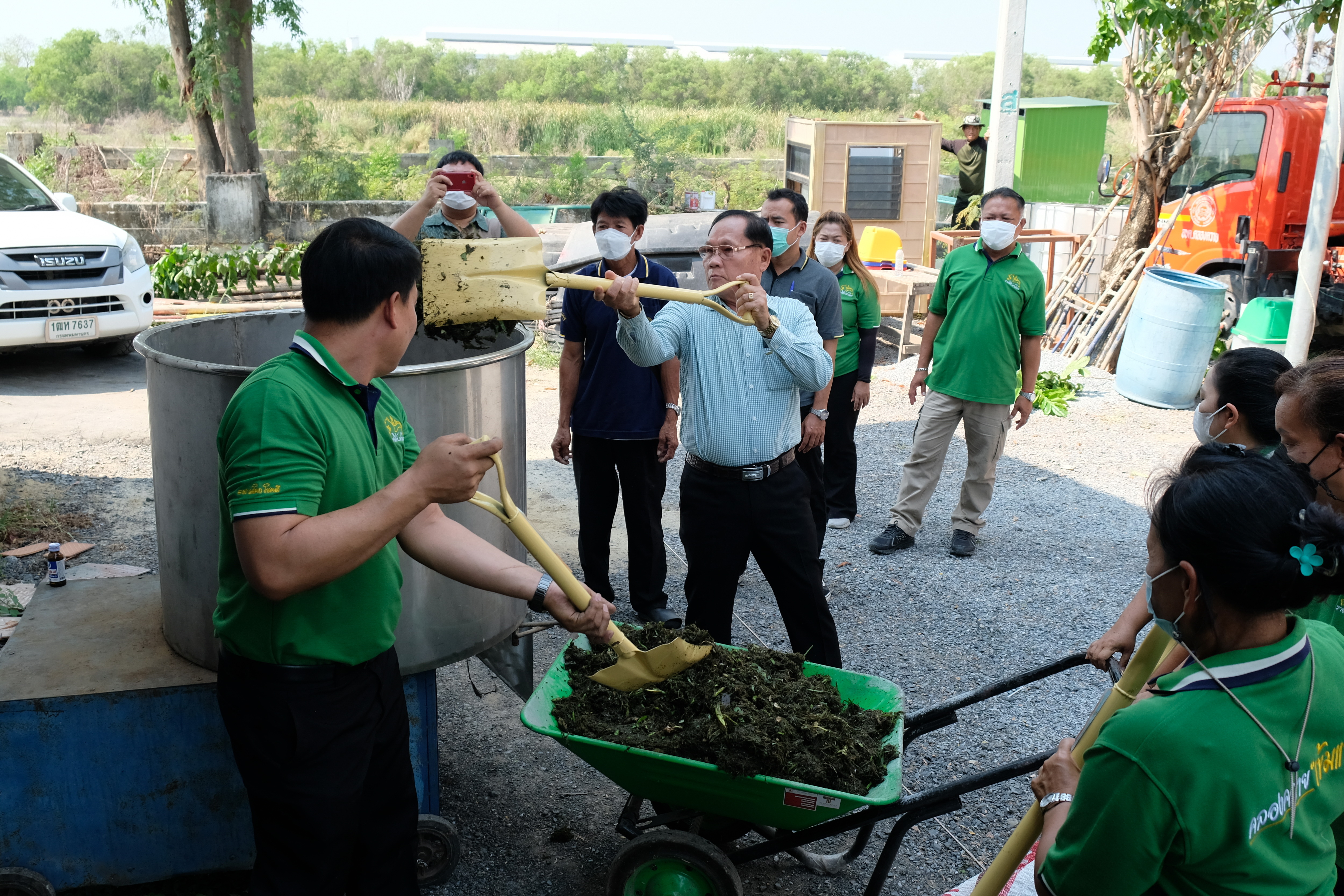 พช.ปทุมธานี “บูรณาการในเชิงพื้นที่เพื่อขับเคลื่อนการบริหารจัดการข้อมูลเพื่อการพัฒนา ดำเนินโครงการจัดทำสารสนเทศตำบลต้นแบบเพื่อพัฒนาคุณภาพชีวิต ประจำปี ๒๕๖๖”