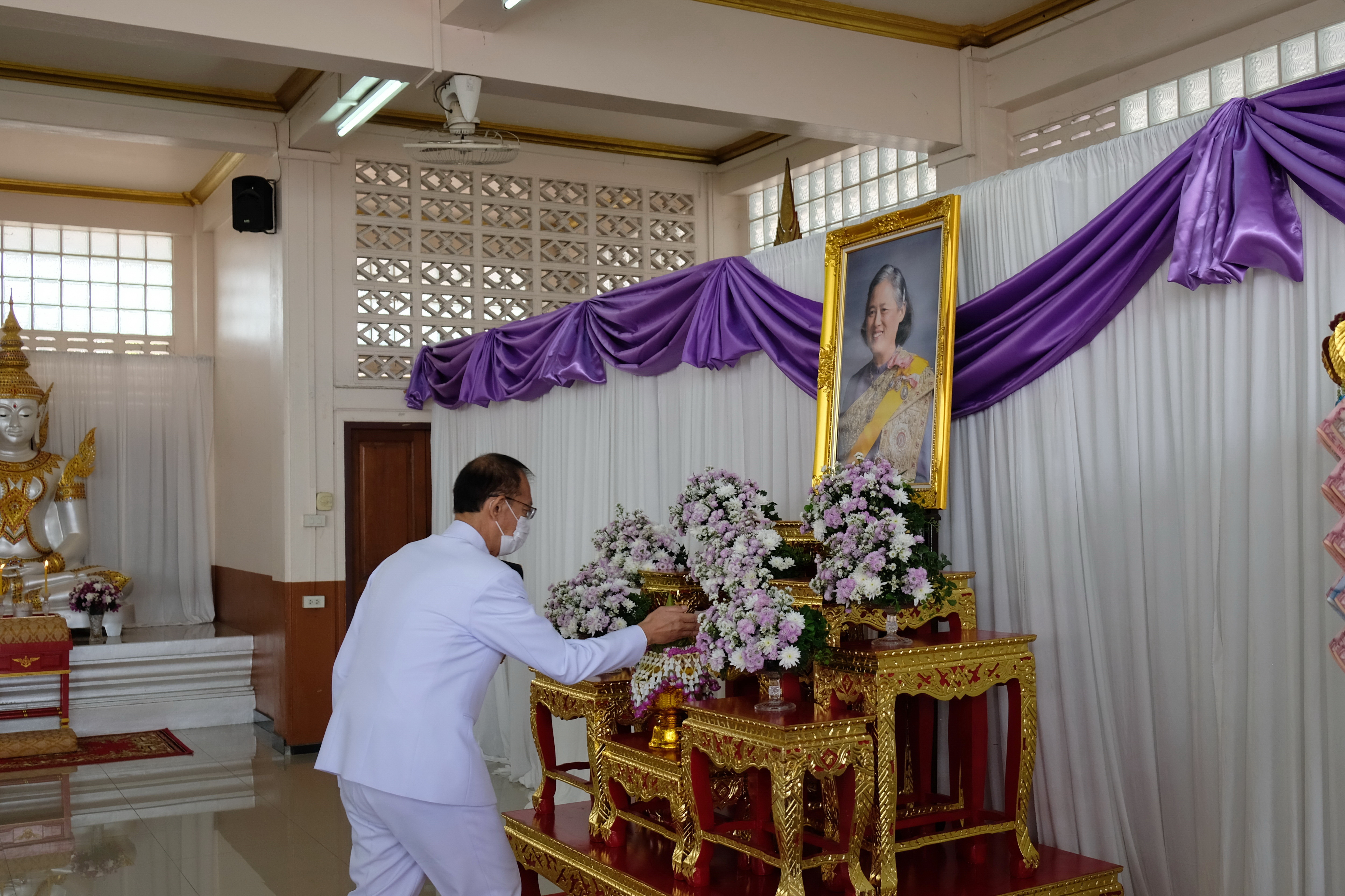 พช.ปทุมธานี “จังหวัดปทุมธานี จัดพิธีเจริญพระพุทธมนต์เฉลิมพระเกียรติสมเด็จพระกนิษฐาธิราชเจ้า กรมสมเด็จพระเทพรัตนราชสุดาฯ สยามบรมราชกุมารี และพิธีทอดผ้าป่าสมทบทุนกองทุนพัฒนาเด็กชนบท ในพระราชูปถัมภ์ฯ”