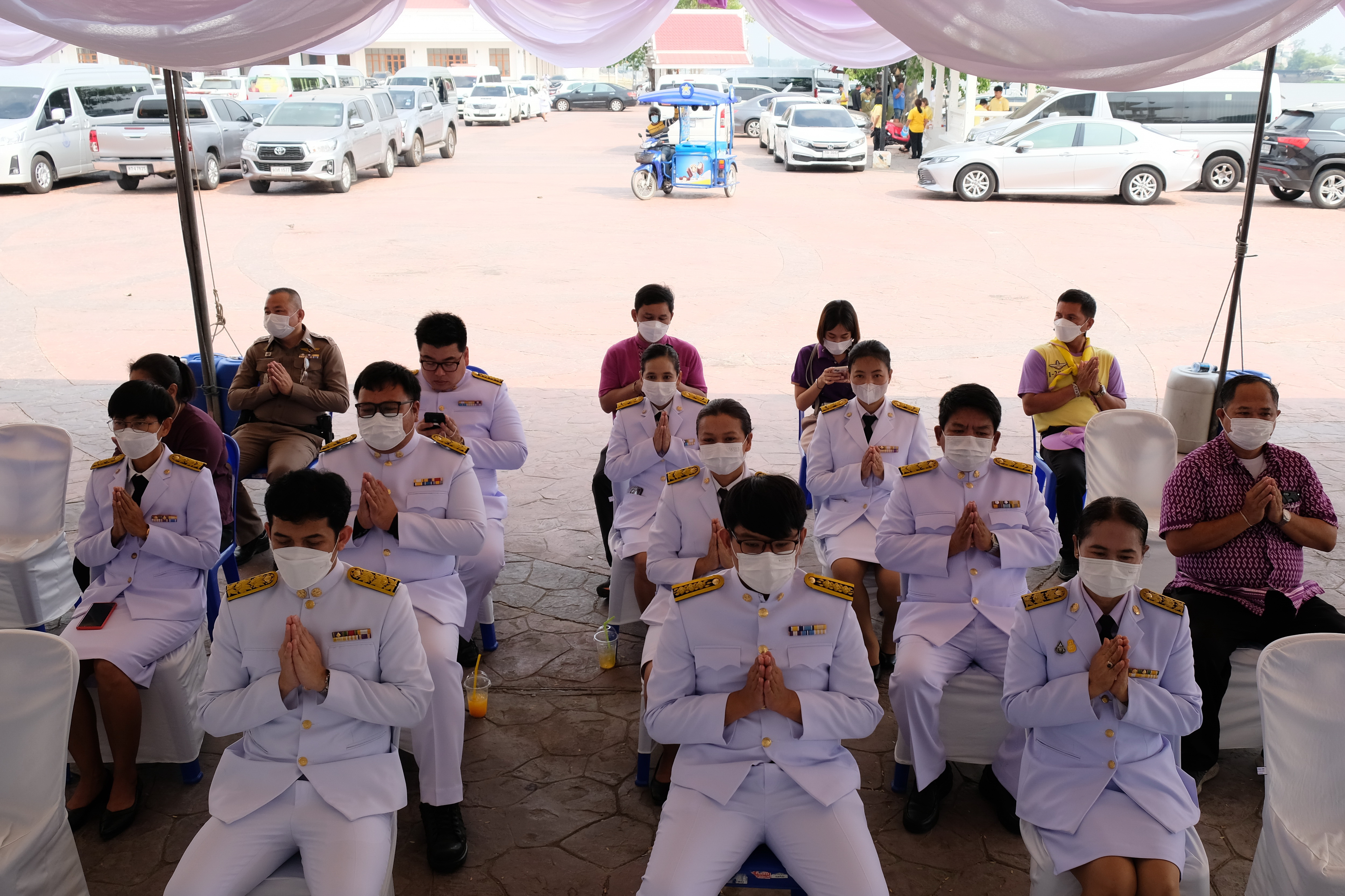 พช.ปทุมธานี “จังหวัดปทุมธานี จัดพิธีเจริญพระพุทธมนต์เฉลิมพระเกียรติสมเด็จพระกนิษฐาธิราชเจ้า กรมสมเด็จพระเทพรัตนราชสุดาฯ สยามบรมราชกุมารี และพิธีทอดผ้าป่าสมทบทุนกองทุนพัฒนาเด็กชนบท ในพระราชูปถัมภ์ฯ”