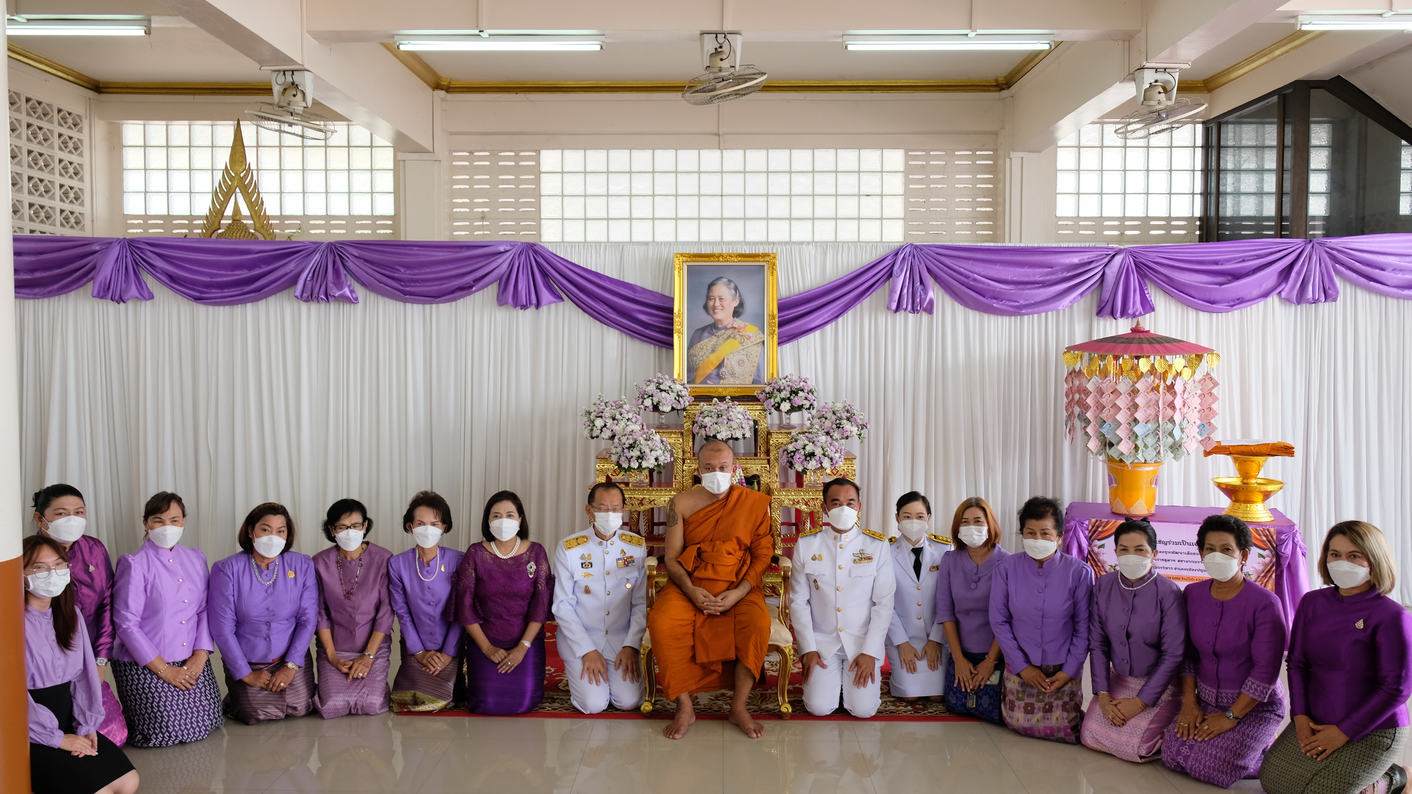 พช.ปทุมธานี “จังหวัดปทุมธานี จัดพิธีเจริญพระพุทธมนต์เฉลิมพระเกียรติสมเด็จพระกนิษฐาธิราชเจ้า กรมสมเด็จพระเทพรัตนราชสุดาฯ สยามบรมราชกุมารี และพิธีทอดผ้าป่าสมทบทุนกองทุนพัฒนาเด็กชนบท ในพระราชูปถัมภ์ฯ”
