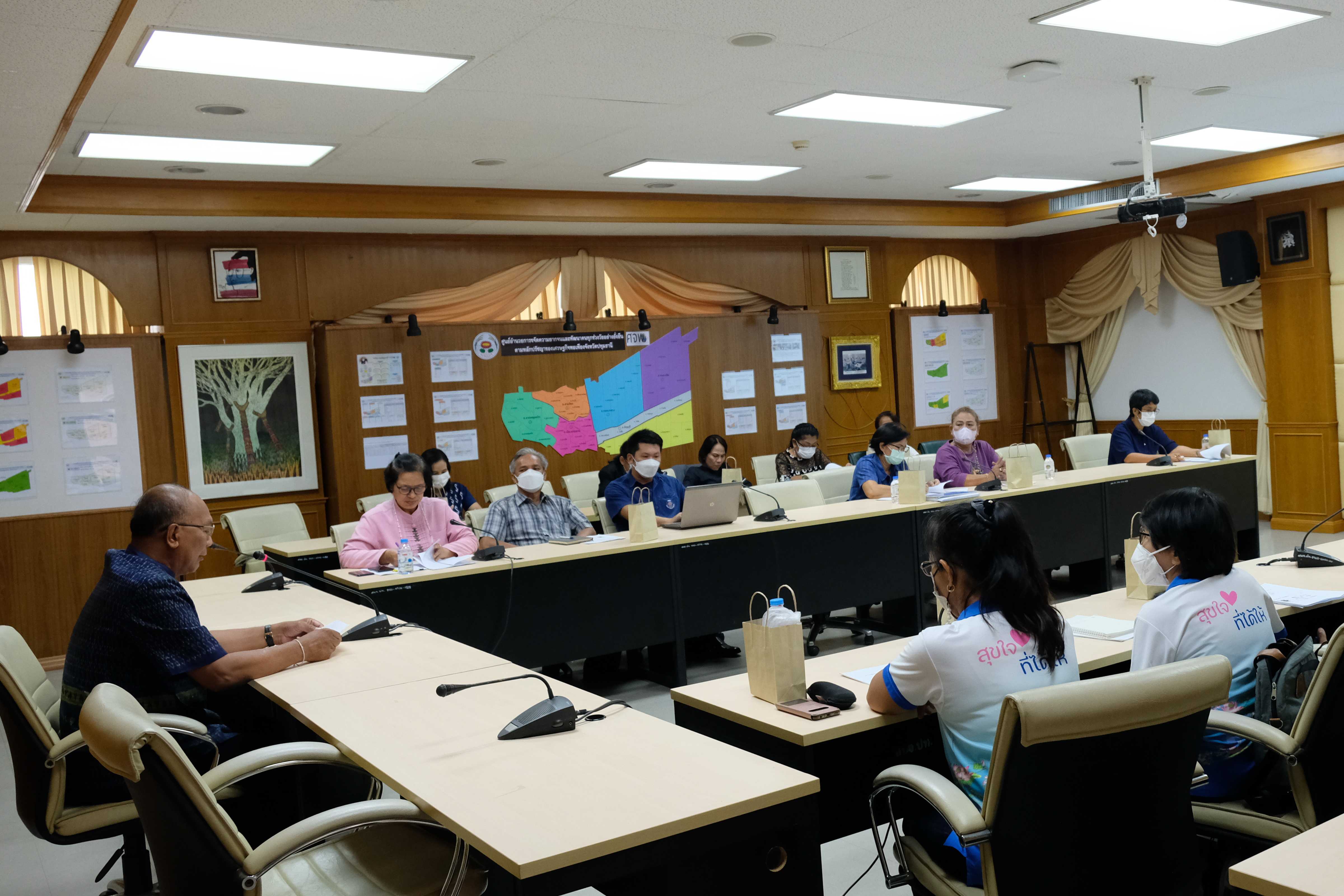 พช.ปทุมธานี “ส่งเสริมและพัฒนาทุนชุมชน ดำเนินโครงการประชุมเชิงปฏิบัติการสร้างทีมขับเคลื่อนการออมและการพัฒนาทักษะทางการเงิน (Financial Literacy)”