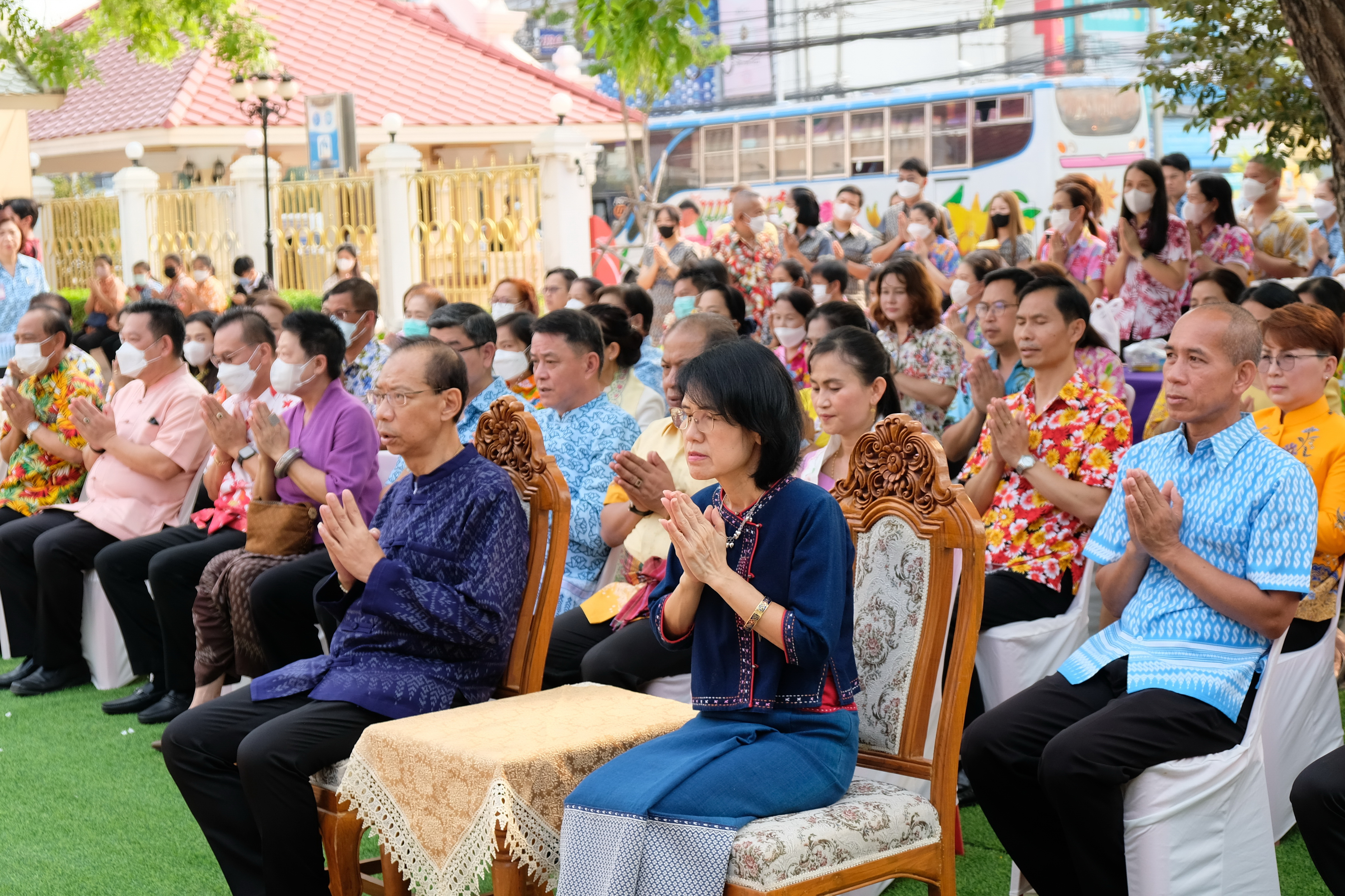 พช.ปทุมธานี “ร่วมสืบสานคุณค่าทางวัฒนธรรม เนื่องในประเพณีสงกรานต์ “ภายใต้แนวคิด สงกรานต์วิถีใหม่ สืบสานวัฒนธรรมไทย”