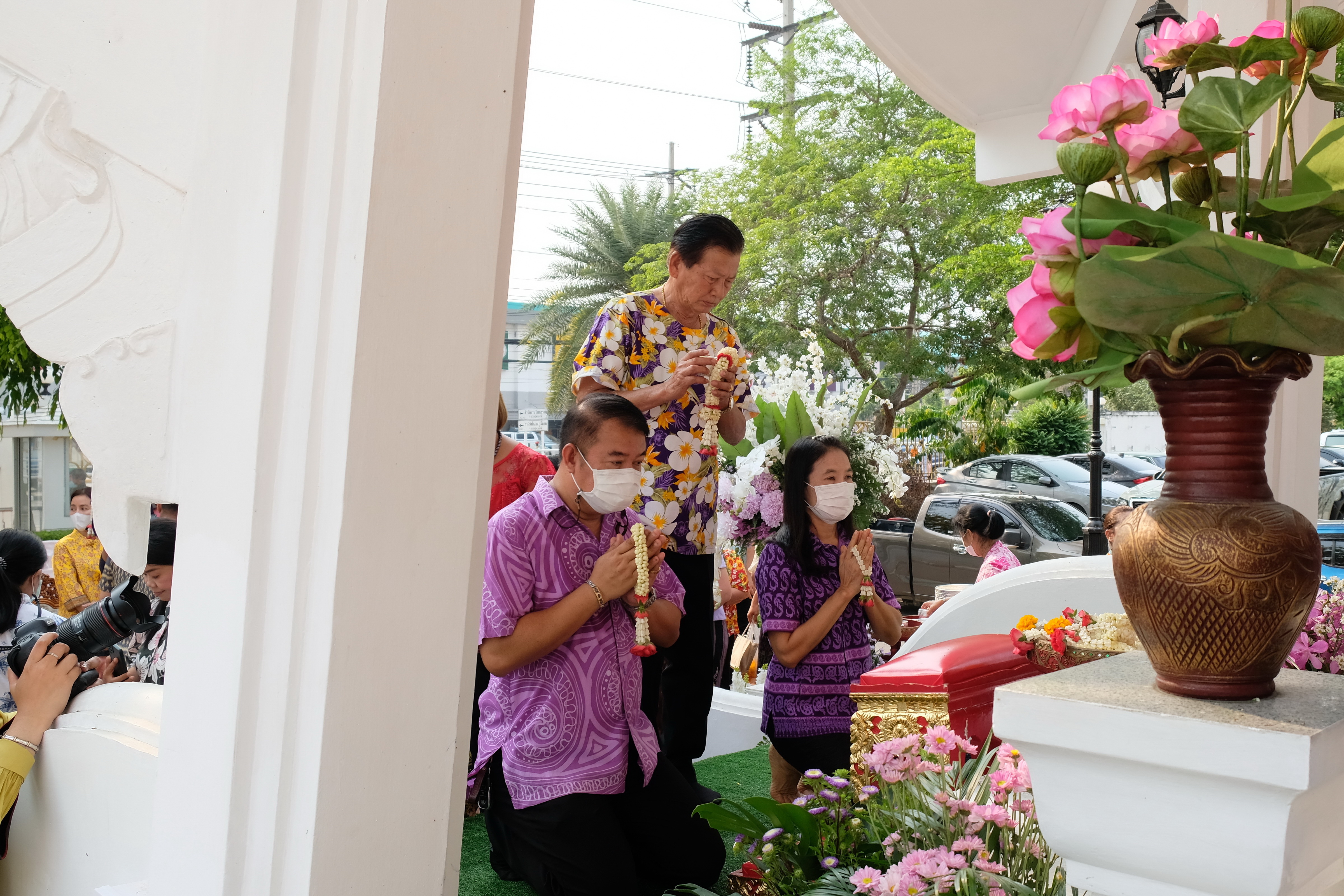 พช.ปทุมธานี “ร่วมสืบสานคุณค่าทางวัฒนธรรม เนื่องในประเพณีสงกรานต์ “ภายใต้แนวคิด สงกรานต์วิถีใหม่ สืบสานวัฒนธรรมไทย”