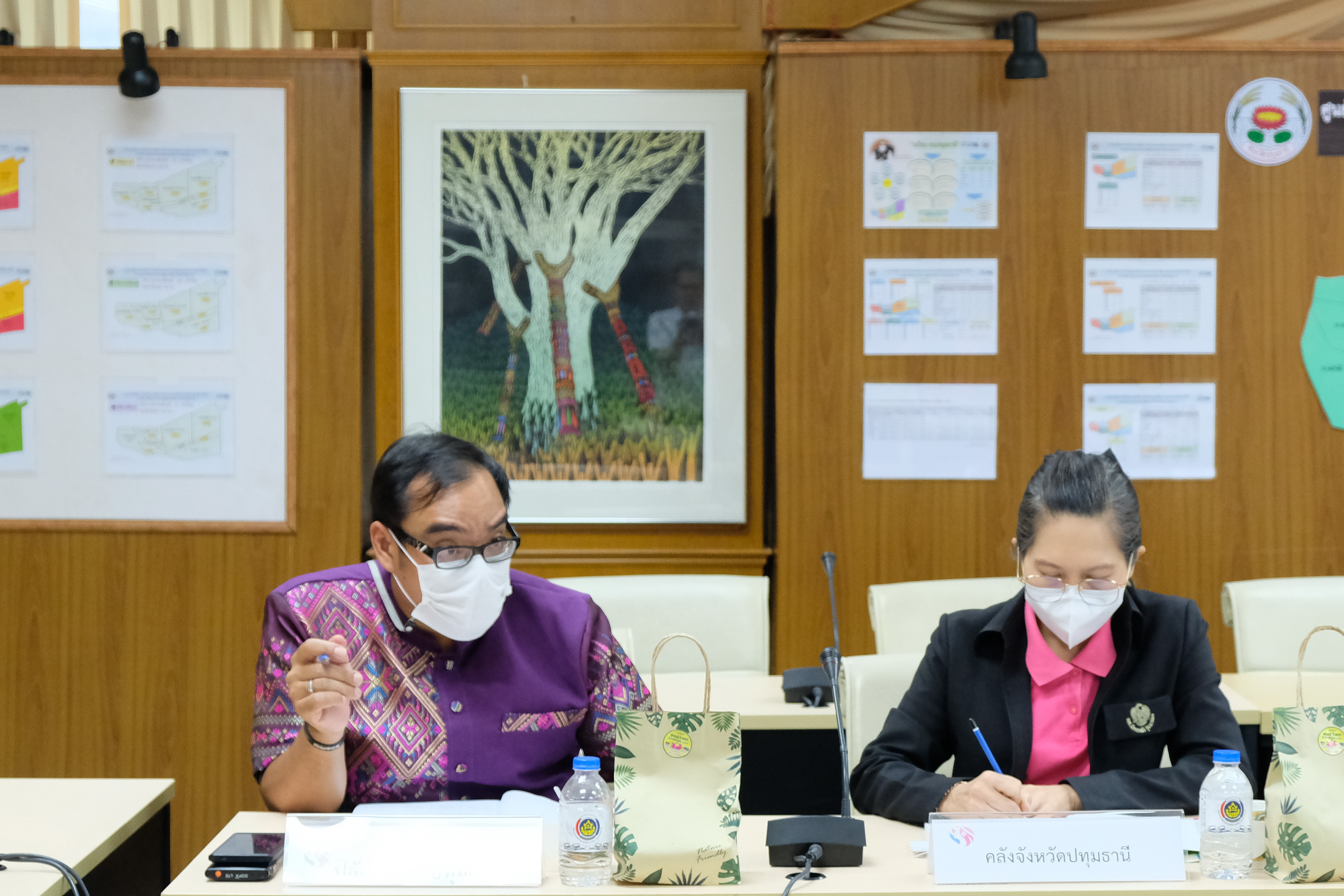 พช.ปทุมธานี “ประชุมคณะอนุกรรมการบริหารกองทุนพัฒนาบทบาทสตรีระดับจังหวัด จังหวัดปทุมธานี ครั้งที่ ๓ ประจำปีงบประมาณ พ.ศ. ๒๕๖๖”