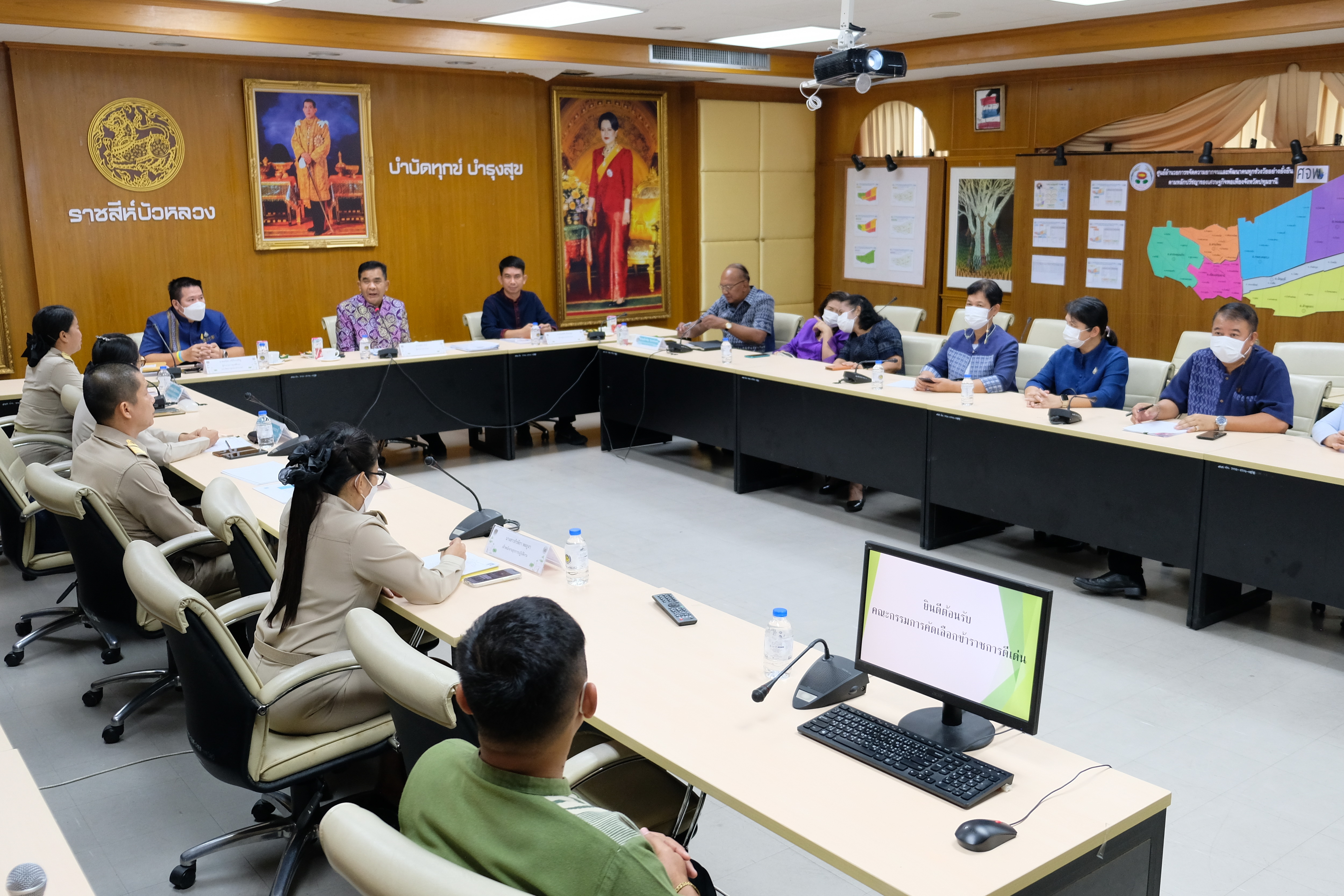 พช.ปทุมธานี “นายสุธีธ์ มั่งมี ผู้ตรวจราชการกรมฯ เป็นประธานคณะกรรมการคัดเลือกข้าราชการ ลูกจ้างประจำ และพนักงานราชการดีเด่น ปี พ.ศ. ๒๕๖๖ เขตตรวจราชการที่ ๒ กลุ่มจังหวัด ภาคกลางปริมณฑล”