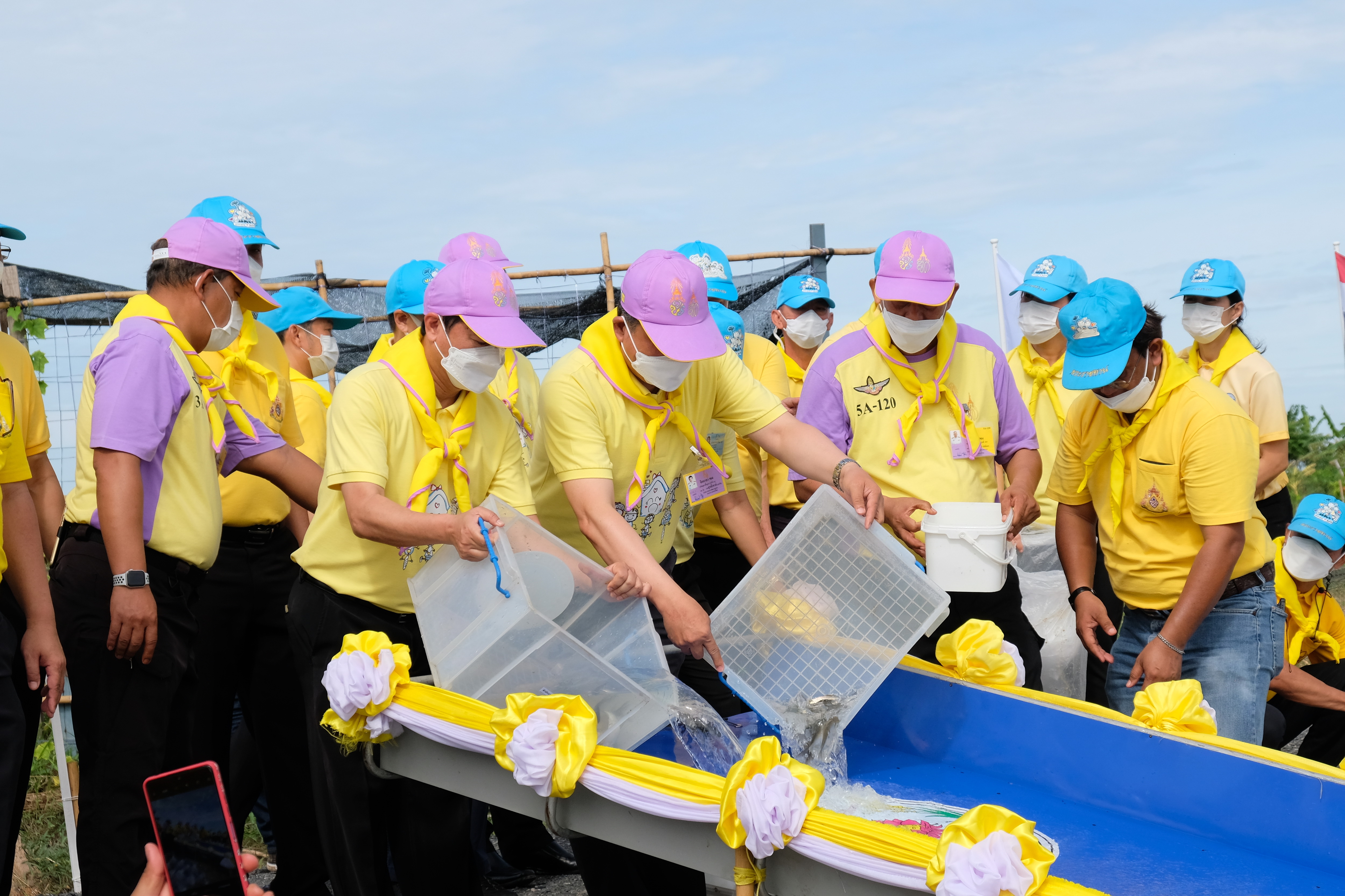 พช.ปทุมธานี “ร่วมกิจกรรมจิตอาสาพัฒนาพื้นที่โครงการ โคก หนอง นา สัปปายะและรมณียสถาน สถานปฏิบัติธรรม สมเด็จพระสังฆราช (อมพรมหาเถร) เนื่องในโอกาสสมเด็จพระอริยวงศาคตญาณ สมเด็จพระสังฆราช สกลมหาสังฆปรินายก ทรงเจริญพระชนมายุครบ ๘ รอบ ๙๖ พรรษา”