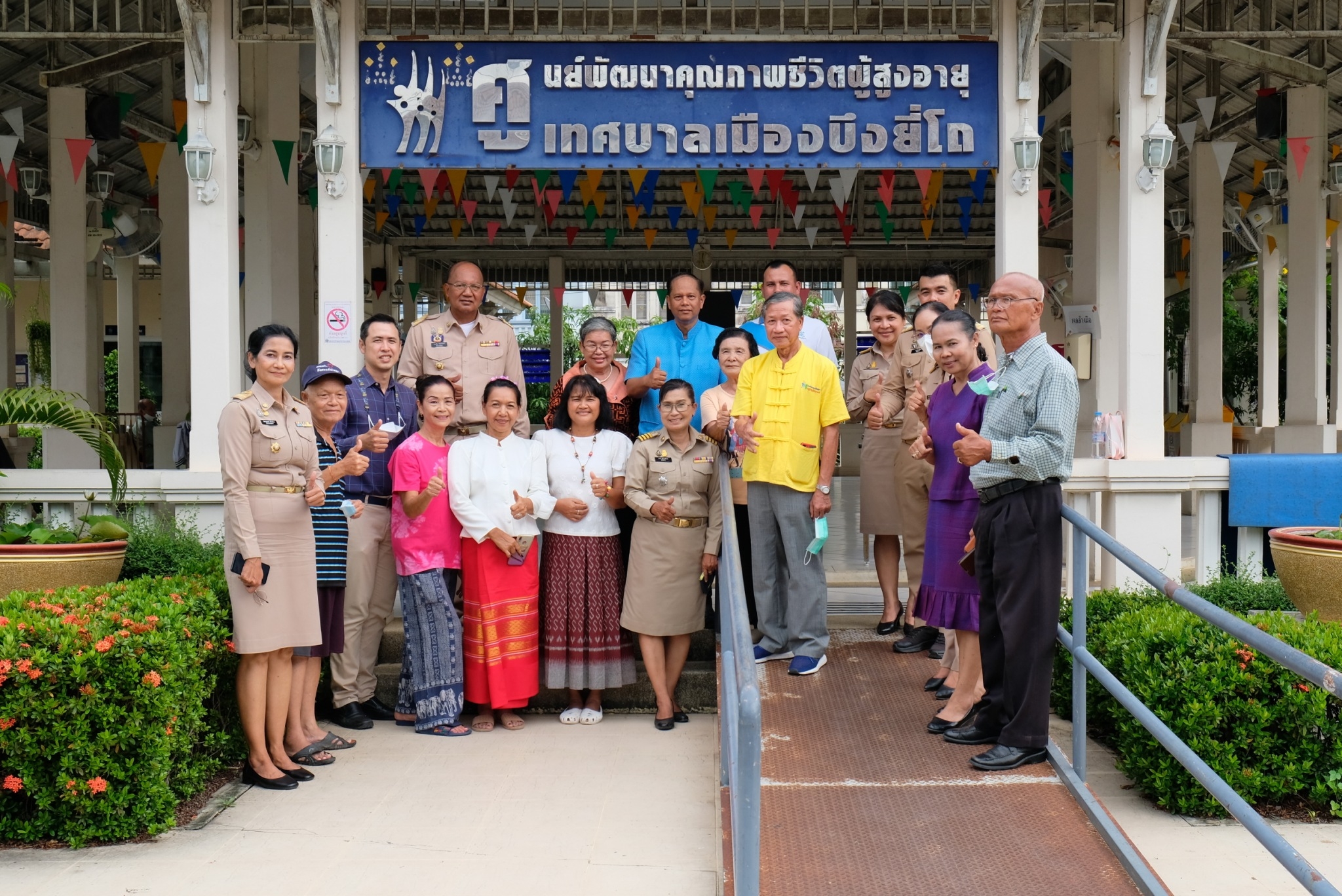 พช.ปทุมธานี “รองผู้ว่าปทุมฯ นำทีมลงพื้นที่อำเภอธัญบุรี คัดสรรกิจกรรมพัฒนาชุมชนดีเด่น ประจำปี ๒๕๖๖”