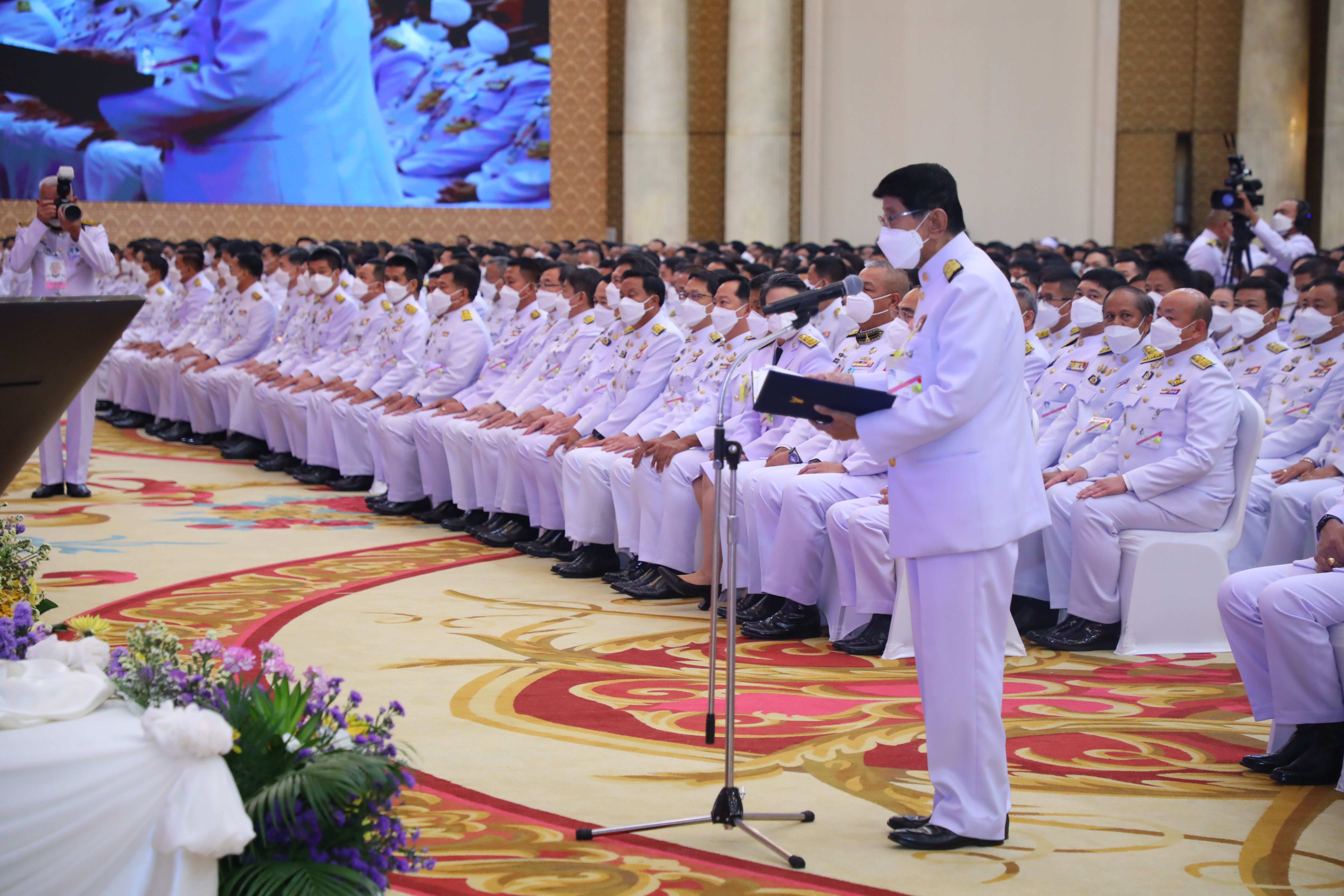 พระบาทสมเด็จพระเจ้าอยู่หัว และสมเด็จพระนางเจ้า ฯ พระบรมราชินี เสด็จพระราชดำเนินไปทรงเป็นองค์ประธาน งานมหกรรมกองทุนแม่ของแผ่นดิน ประจำปี ๒๕๖๖