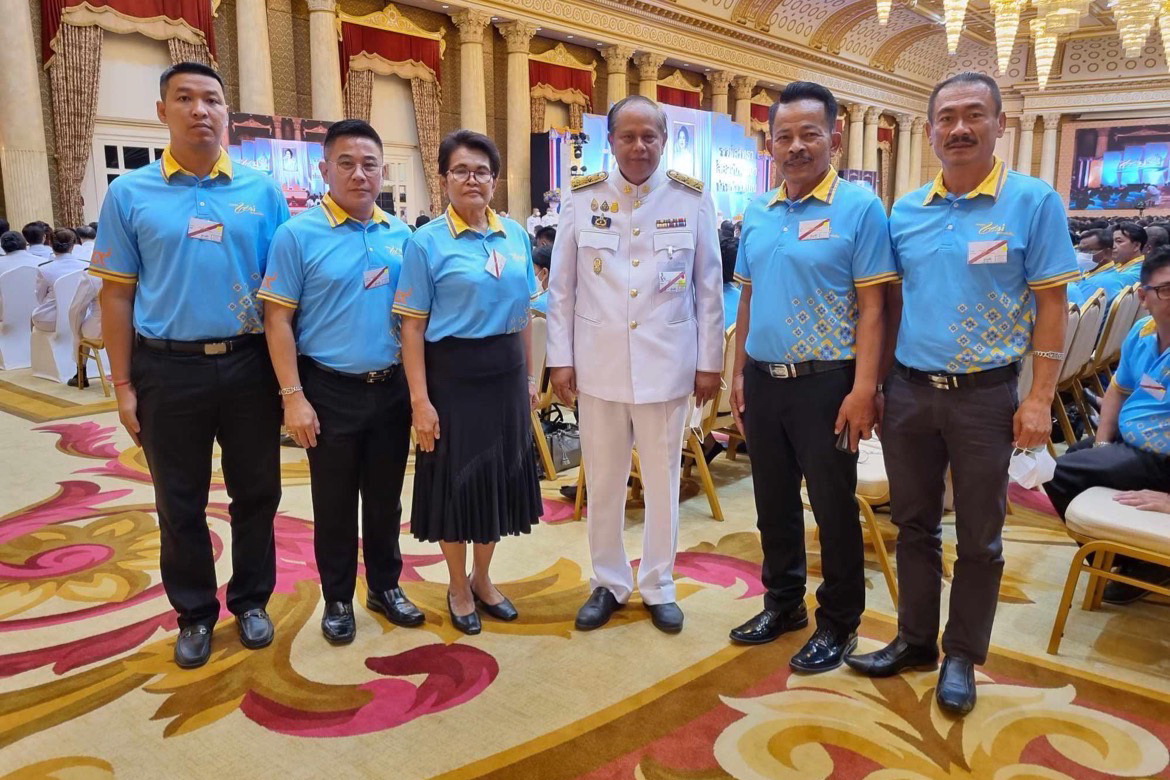 พระบาทสมเด็จพระเจ้าอยู่หัว และสมเด็จพระนางเจ้า ฯ พระบรมราชินี เสด็จพระราชดำเนินไปทรงเป็นองค์ประธาน งานมหกรรมกองทุนแม่ของแผ่นดิน ประจำปี ๒๕๖๖