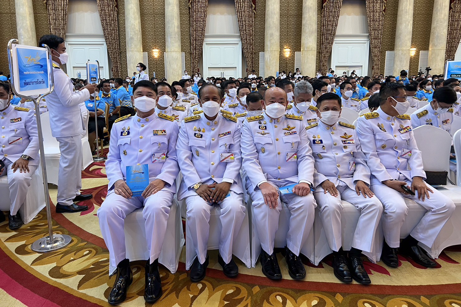 พระบาทสมเด็จพระเจ้าอยู่หัว และสมเด็จพระนางเจ้า ฯ พระบรมราชินี เสด็จพระราชดำเนินไปทรงเป็นองค์ประธาน งานมหกรรมกองทุนแม่ของแผ่นดิน ประจำปี ๒๕๖๖