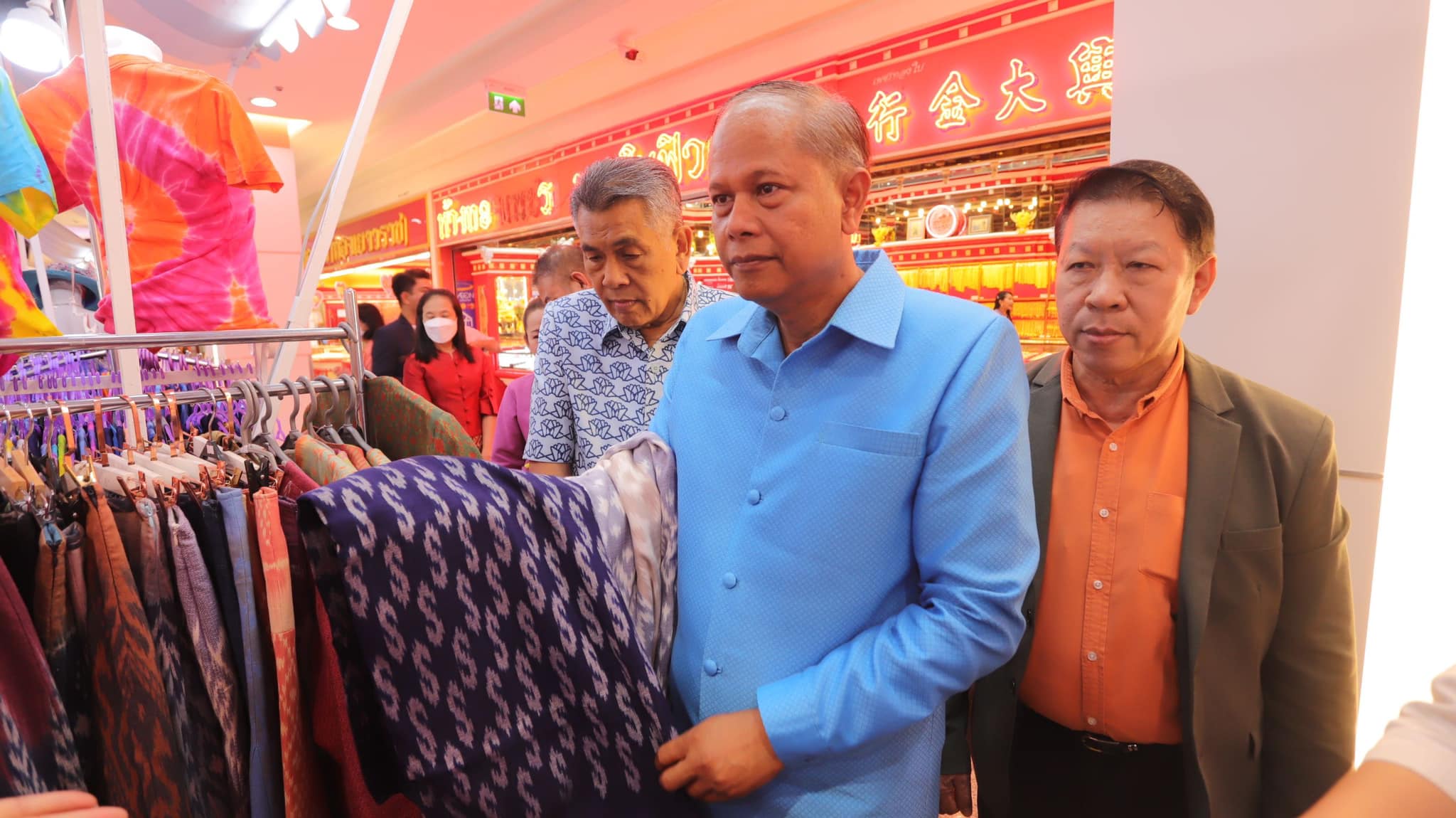 พช.ปทุมธานี “ส่งเสริมการพัฒนาเศรษฐกิจฐานราก ดำเนินโครงการยกระดับผู้ประกอบการ OTOP และผู้ผลิตสินค้าชุมชน สู่ Digital Marketing”