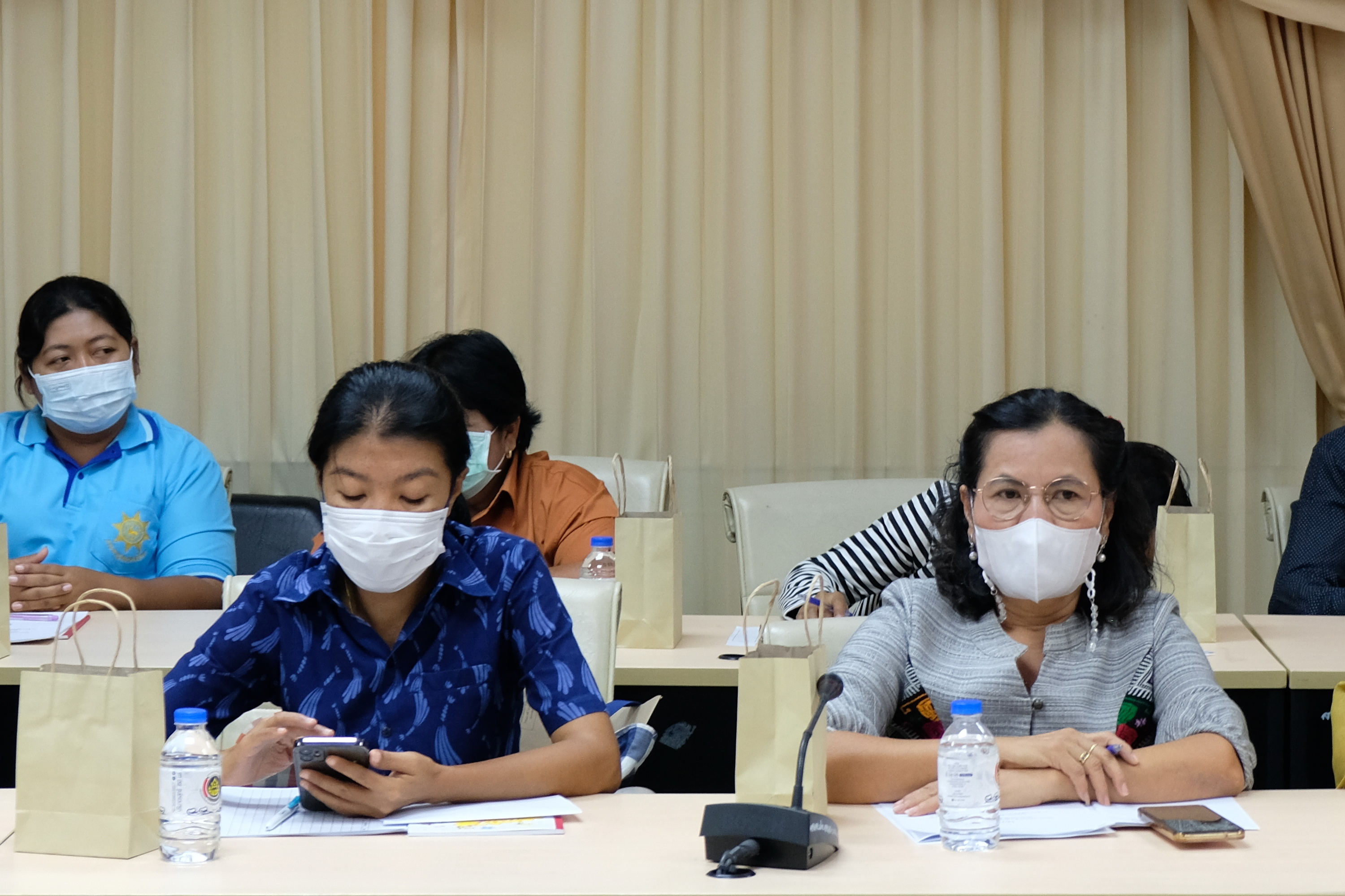 พช.ปทุมธานี “ส่งเสริมและพัฒนาทุนชุมชน ดำเนินโครงการประชุมเชิงปฏิบัติการส่งเสริมศักยภาพเครือข่ายกลุ่มออมทรัพย์เพื่อการผลิตระดับจังหวัด”