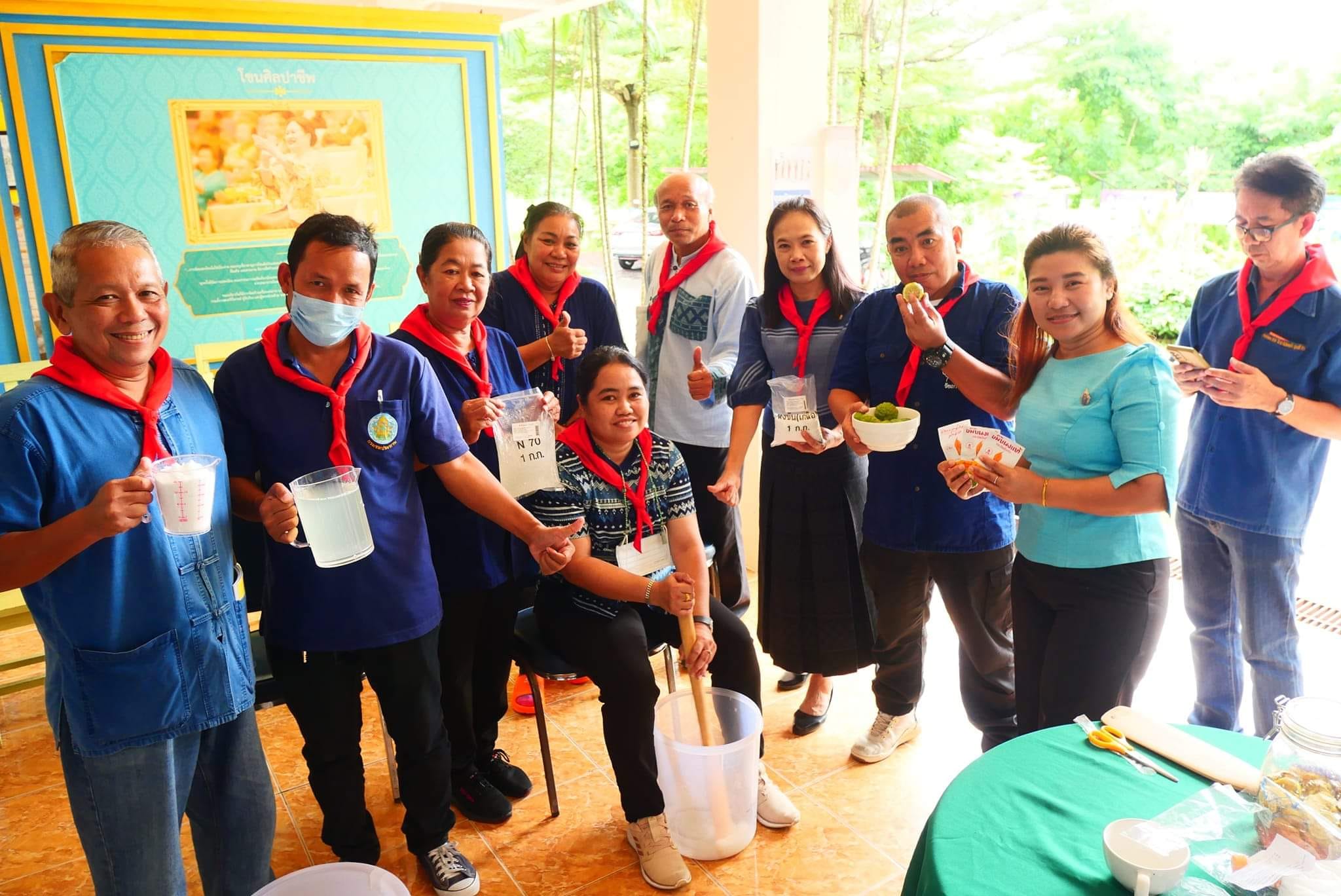 พช.ปทุมธานี “รองผู้ว่าฯ ปทุมธานี เป็นประธานปิดโครงการอบรมวิทยากรครูพาทำ (ครู ก.) โคก หนอง นา สัปปายะและรมณียสถาน จังหวัดปทุมธานี”