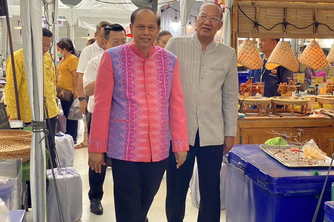 พช.ปทุมธานี “รองผู้ว่าฯ ปทุมธานี เป็นประธานพิธีเปิดงาน มหกรรม OTOP ปทุมธานีสานสัมพันธ์พระนครศรีอยุธยา”