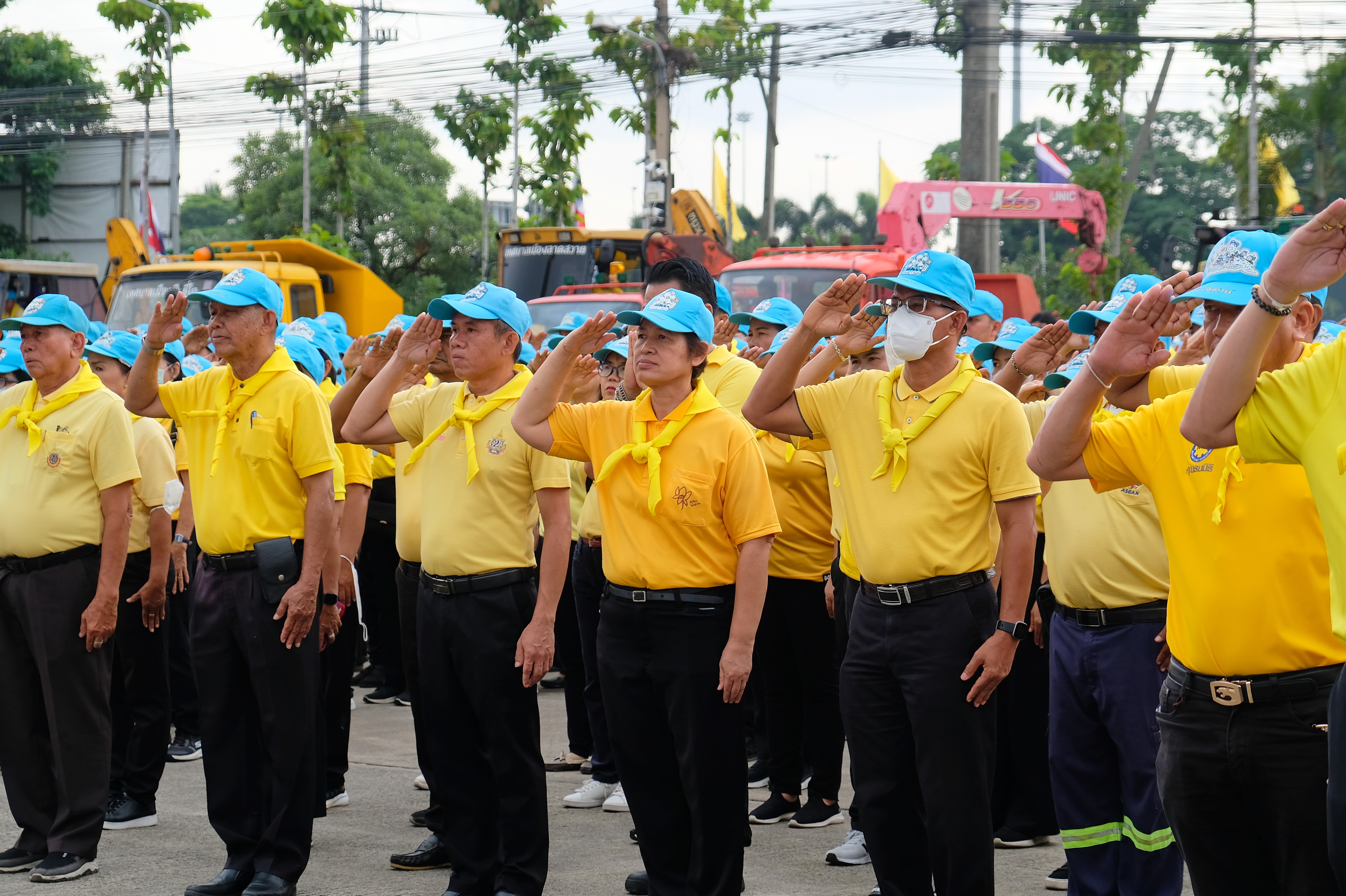 พช.ปทุมธานี “ร่วมกิจกรรมจิตอาสา : เราทำความ ดี ด้วยหัวใจ : เนื่องใน วันนวมินทรมหาราช”