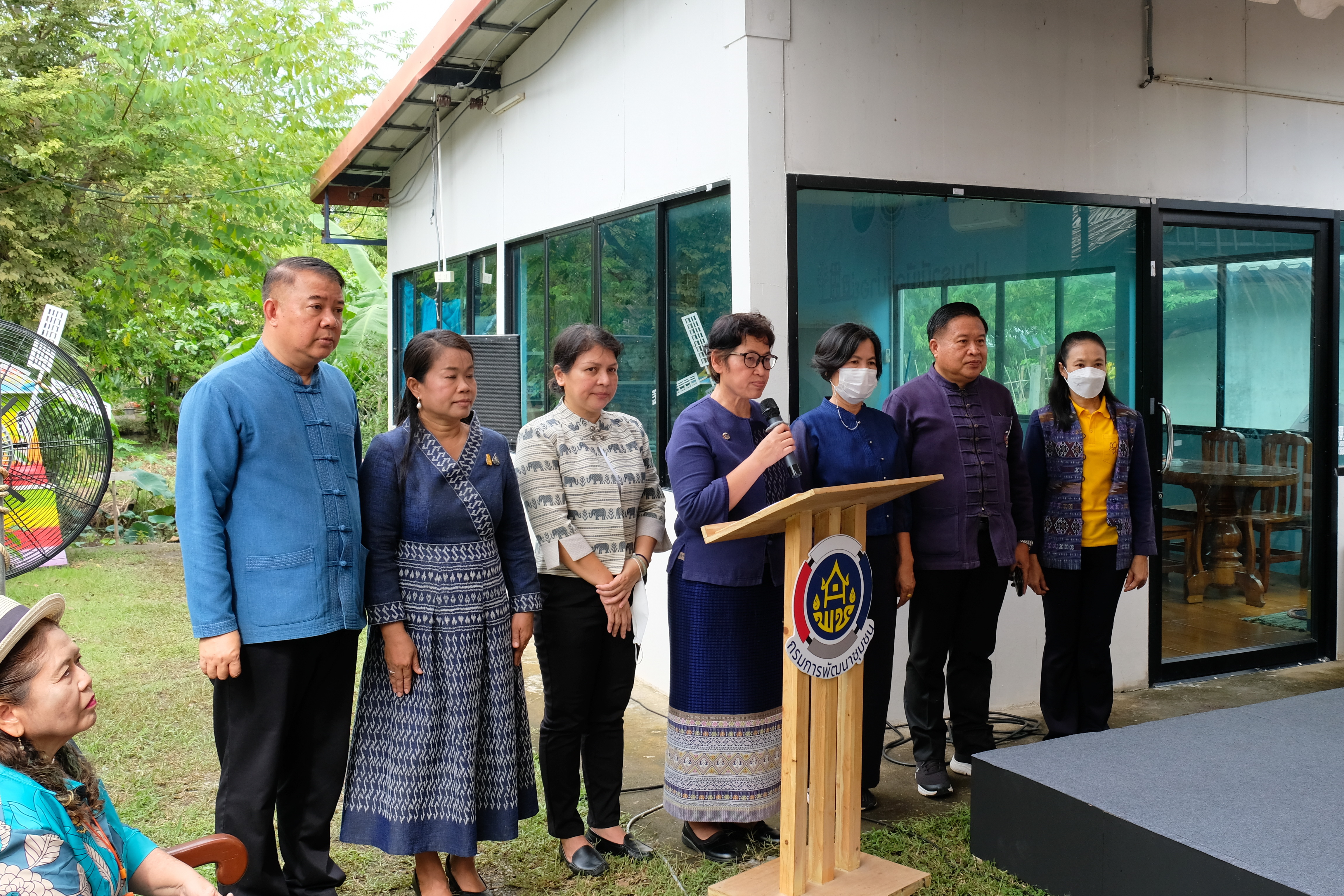 พช.ปทุมธานี “ขับเคลื่อนนโยบาย มท.๑ ส่งเสริมเศรฐกิจฐานราก การผลิต การตลาด และการจำหน่าย”