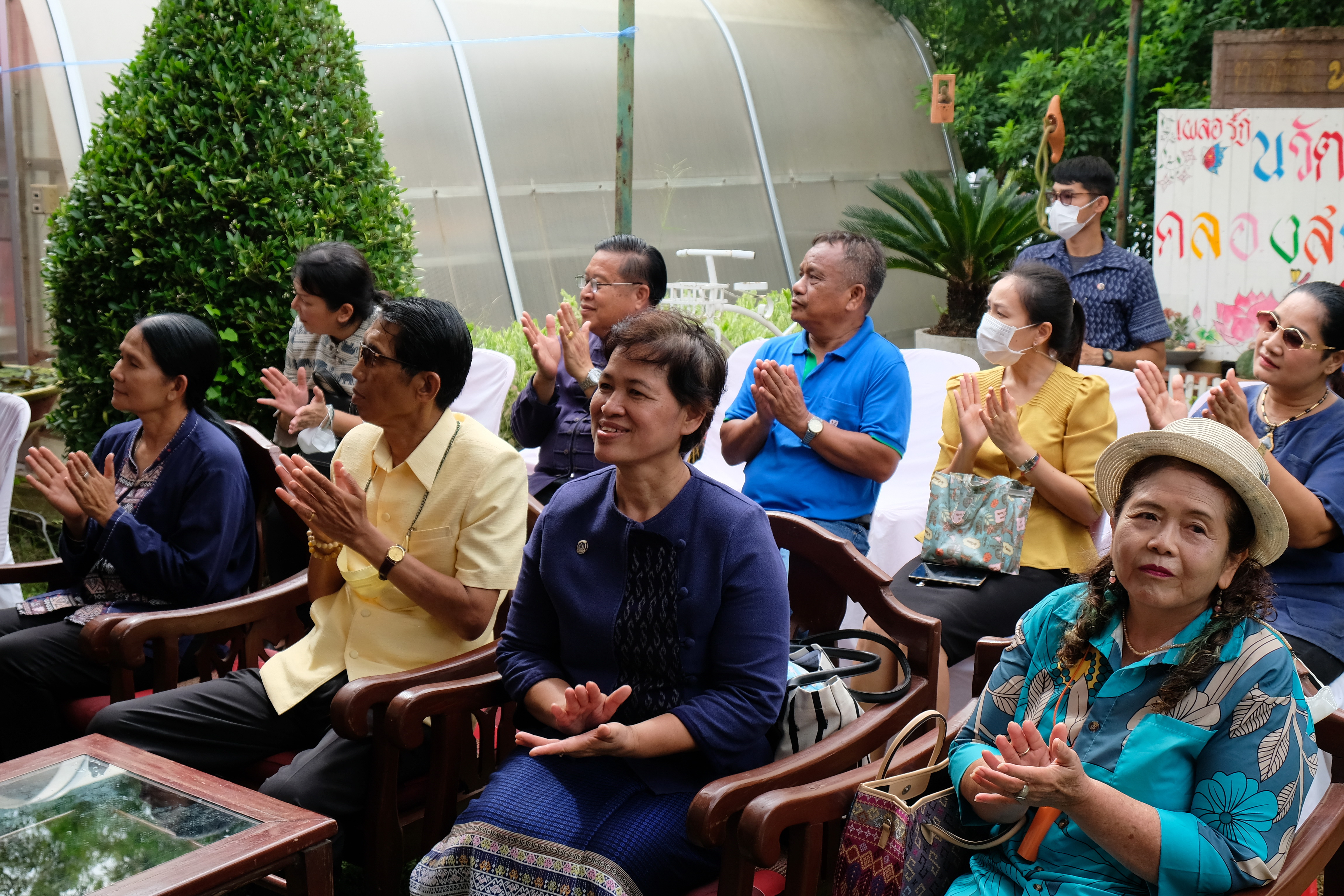 พช.ปทุมธานี “ขับเคลื่อนนโยบาย มท.๑ ส่งเสริมเศรฐกิจฐานราก การผลิต การตลาด และการจำหน่าย”