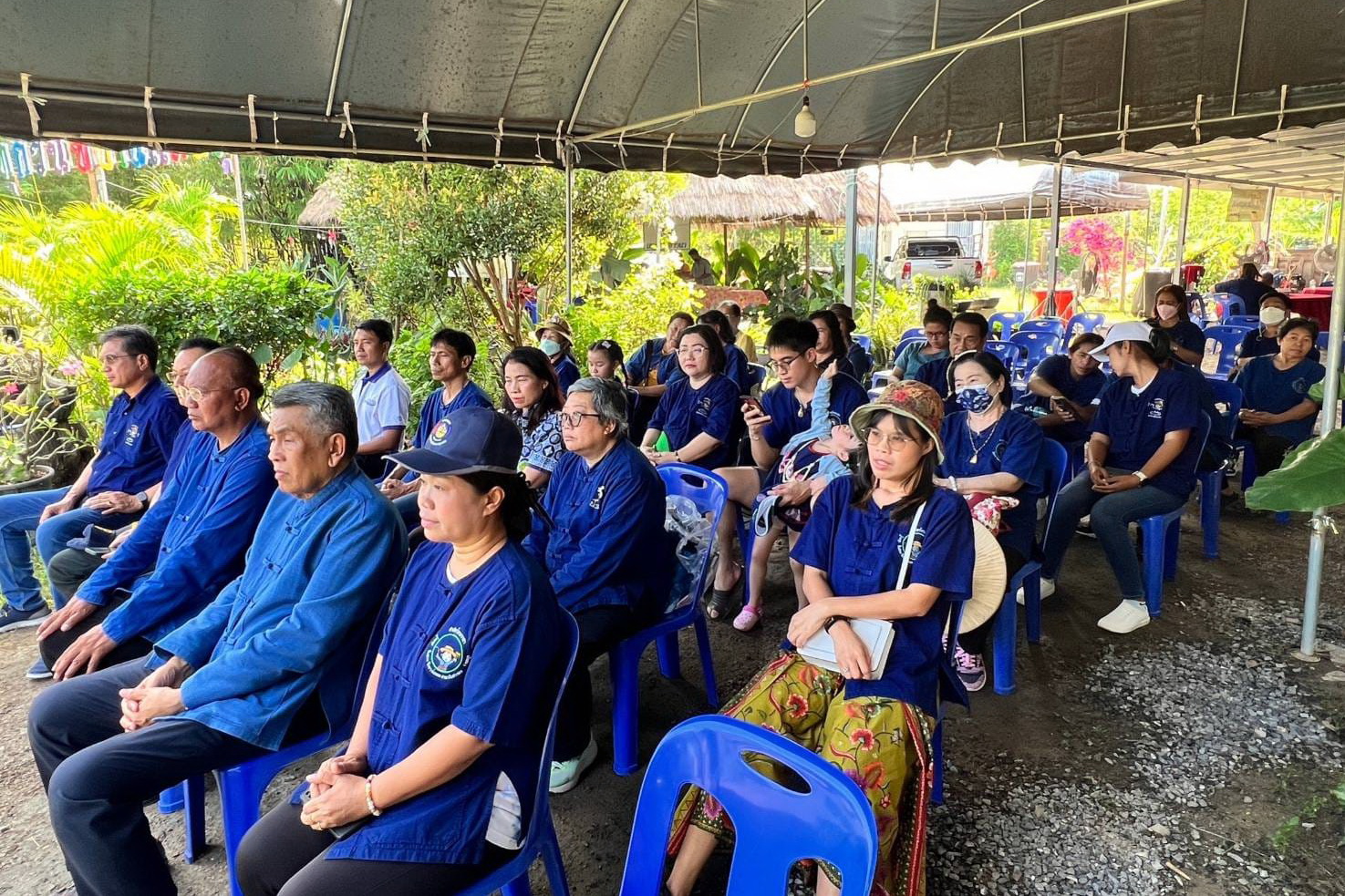 พช.ปทุมธานี “ประกาศเจตนารมณ์ ส่งเสริมอนุรักษ์ และฟื้นฟูทรัพยากรดิน เนื่องในโอกาส วันดินโลก ปี ๒๕๖๖ ภายใต้กิจกรรม “Soil and Water : a source of life” หรือ “ดินดี น้ำสมบูรณ์ เกื้อกูลชีวิต”