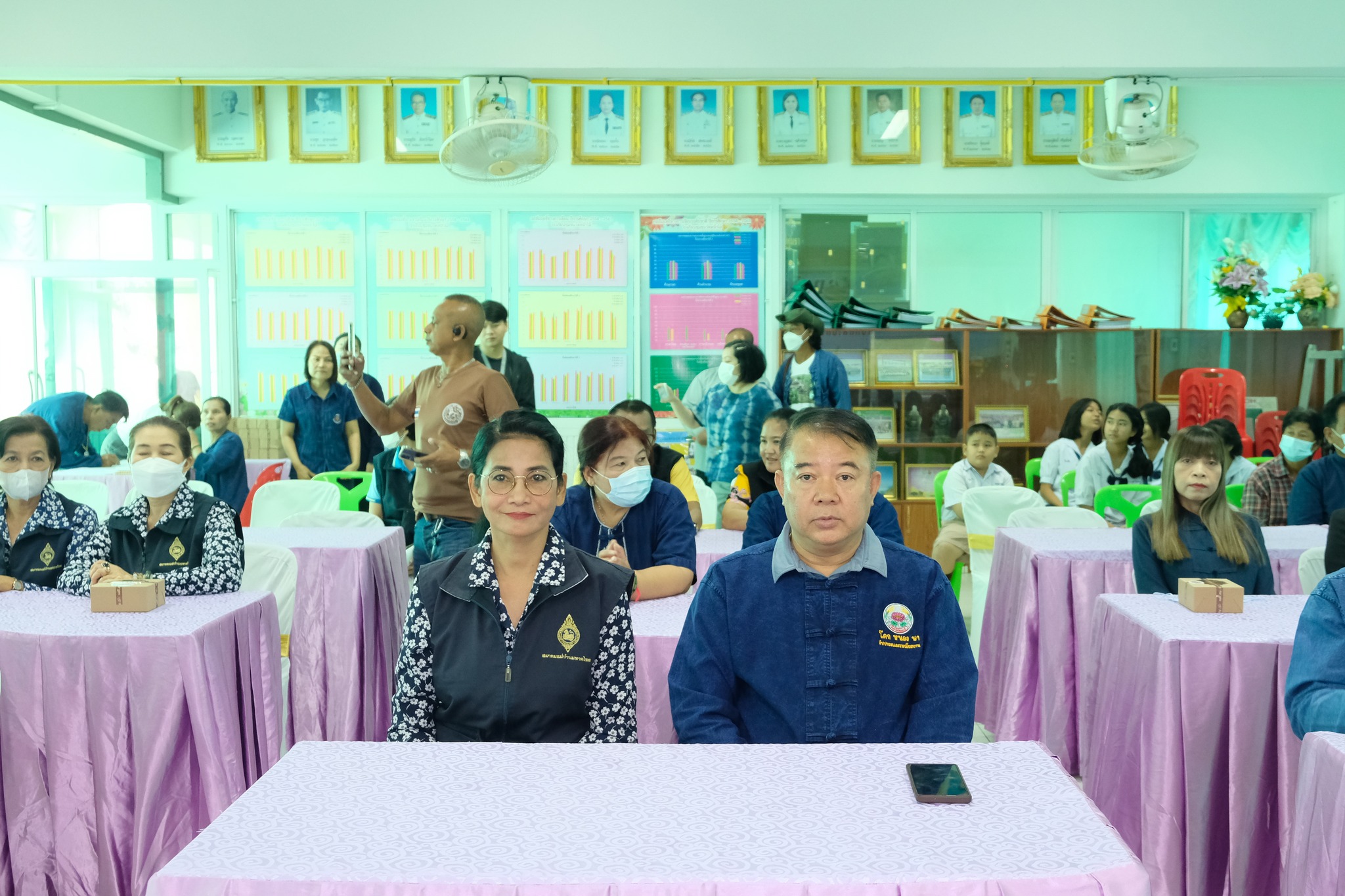 ประธานแม่บ้านมหาดไทยปทุมธานี สร้างความมั่นคงทางอาหารอย่างต่อเนื่อง ภายใต้แนวคิด “ผู้นำต้องทำก่อน” ใช้พลัง “บวร” พัฒนาโรงเรียนและศาสนสถานเป็นต้นแบบแหล่งเรียนรู้ในการปลูกผักสวนครัว
