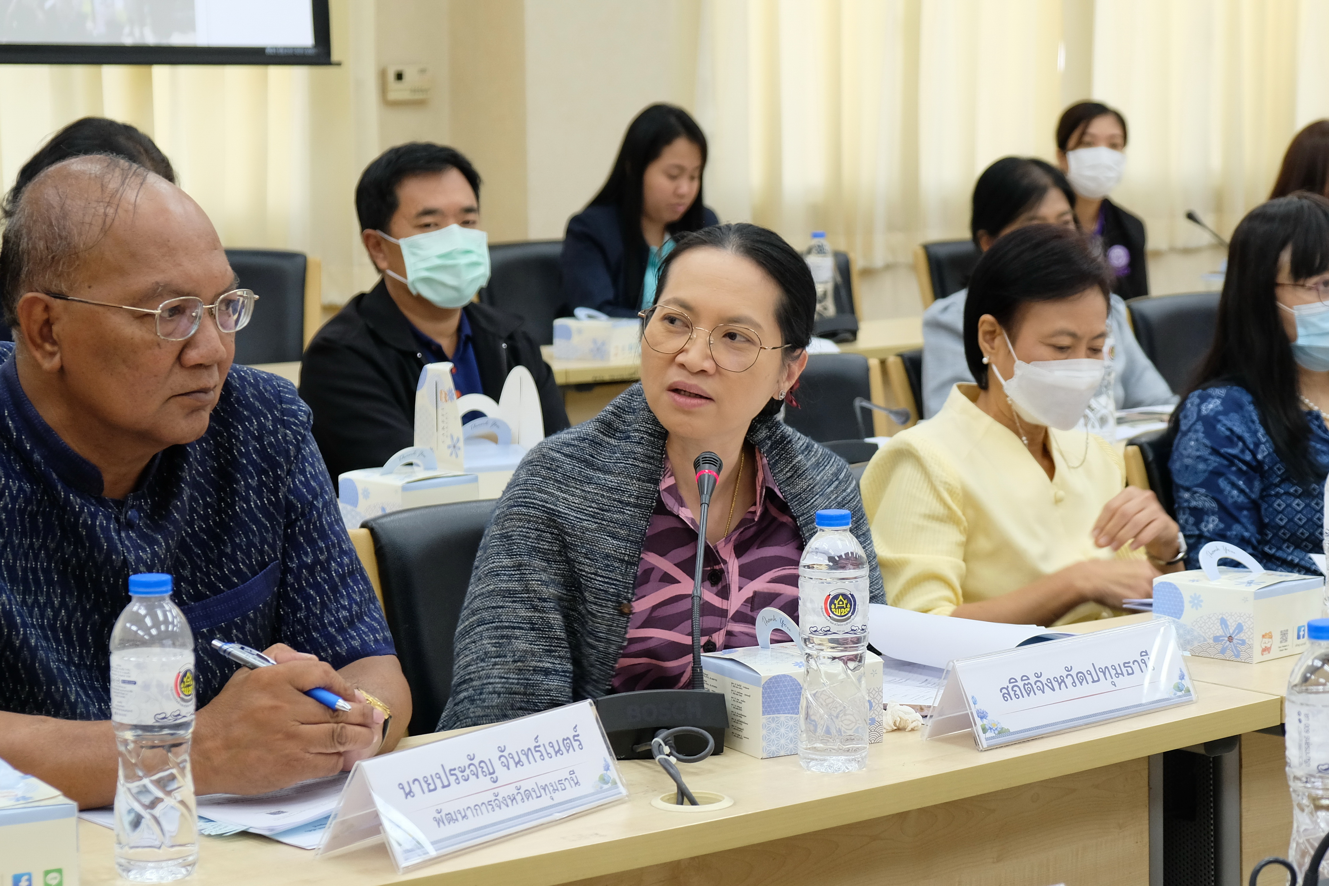 พช.ปทุมธานี “ขับเคลื่อนนโยบายการขจัดความยากจน ประชุม (คจพ.จ.) ครั้งที่ ๑/๒๕๖๗