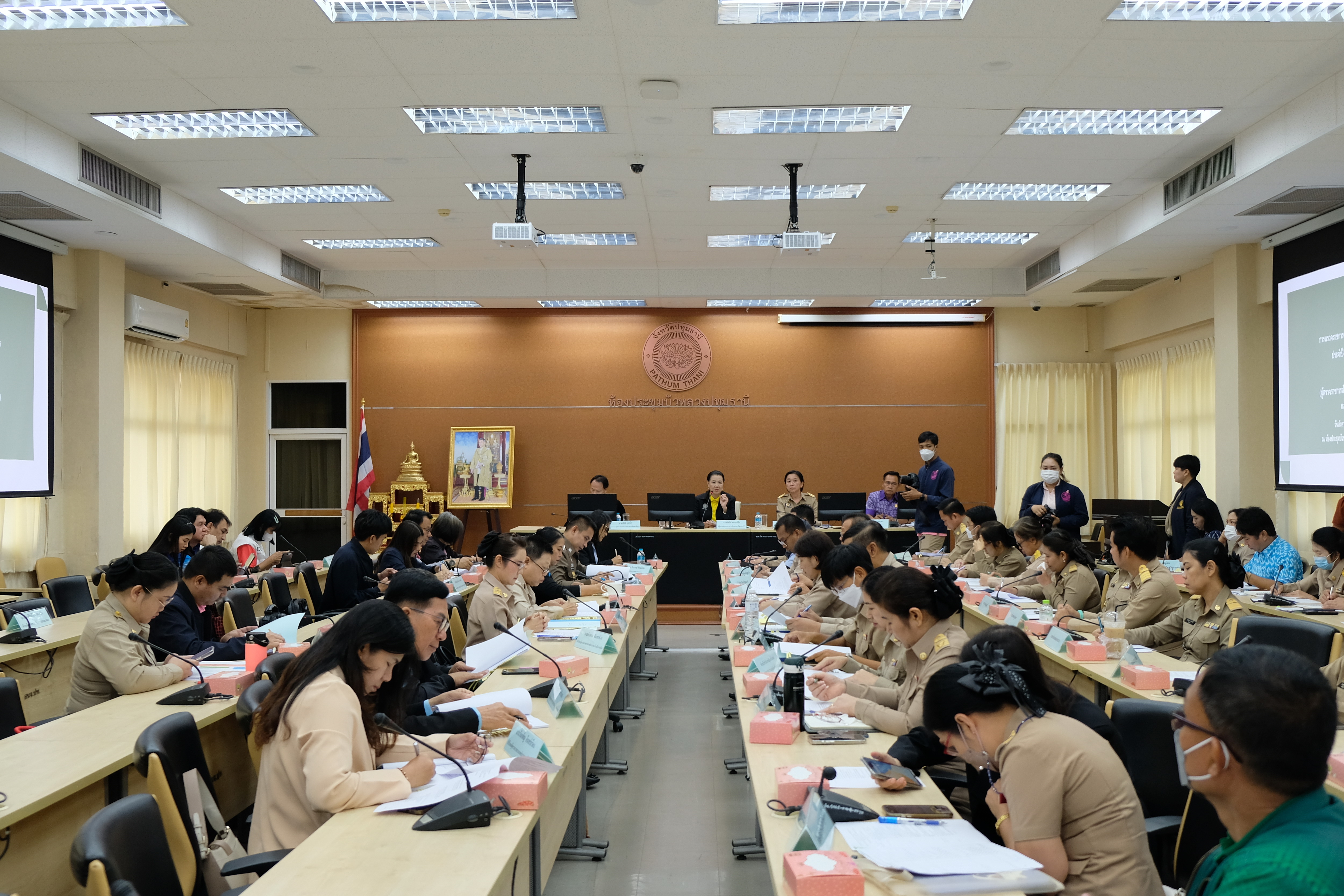 พช.ปทุมธานี “ผู้ตรวจฯ ทินกร บุญเงิน ลงพื้นที่จังหวัดปทุมธานี ตรวจราชการแบบบูรณาการ ร่วมคณะตรวจราชการสำนักนายกรัฐมนตรี ติดตามประเด็นสำคัญและนโยบายเร่งด่วนของรัฐบาล”