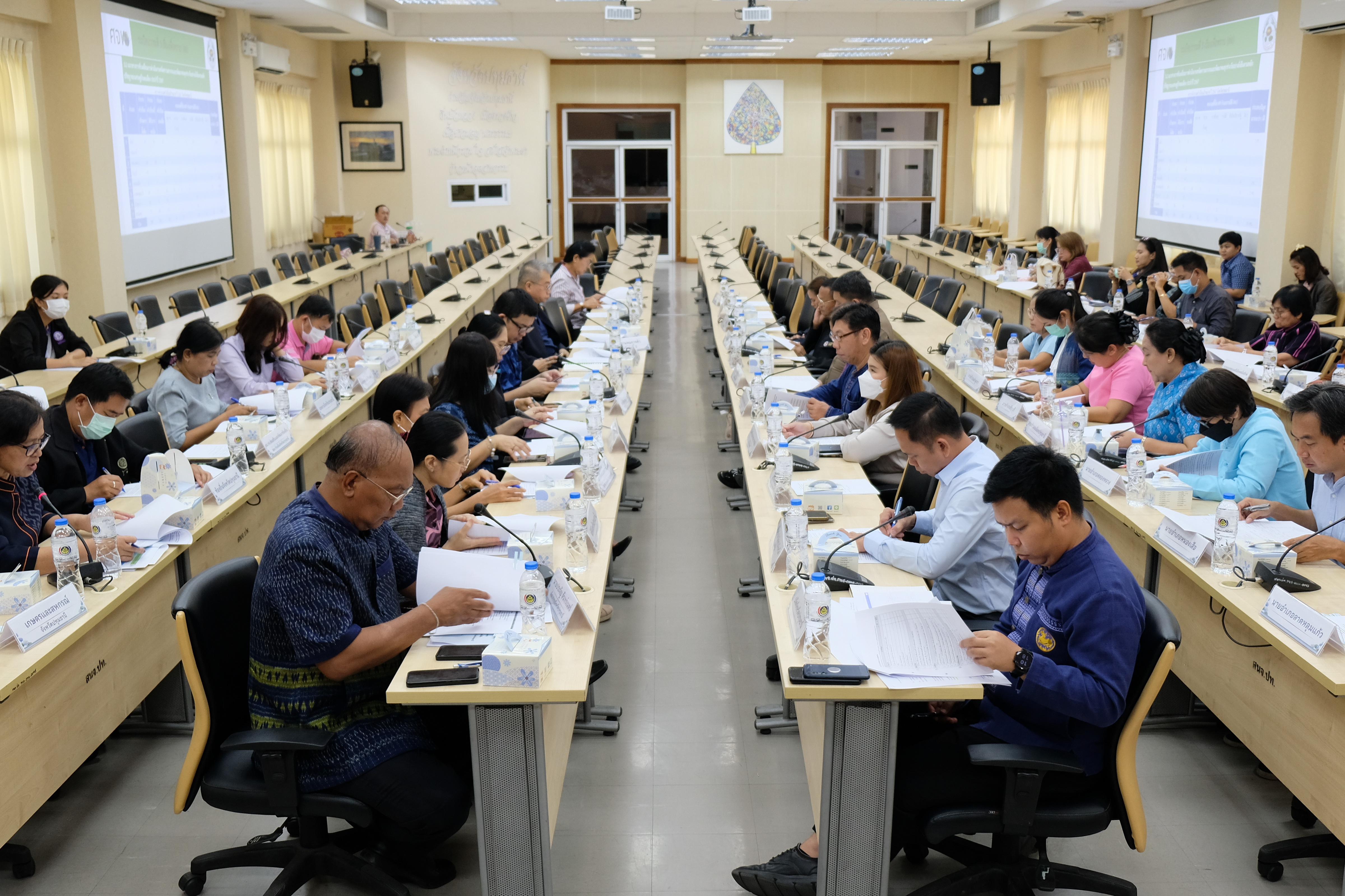 พช.ปทุมธานี “ขับเคลื่อนนโยบายการขจัดความยากจน ประชุม (คจพ.จ.) ครั้งที่ ๑/๒๕๖๗