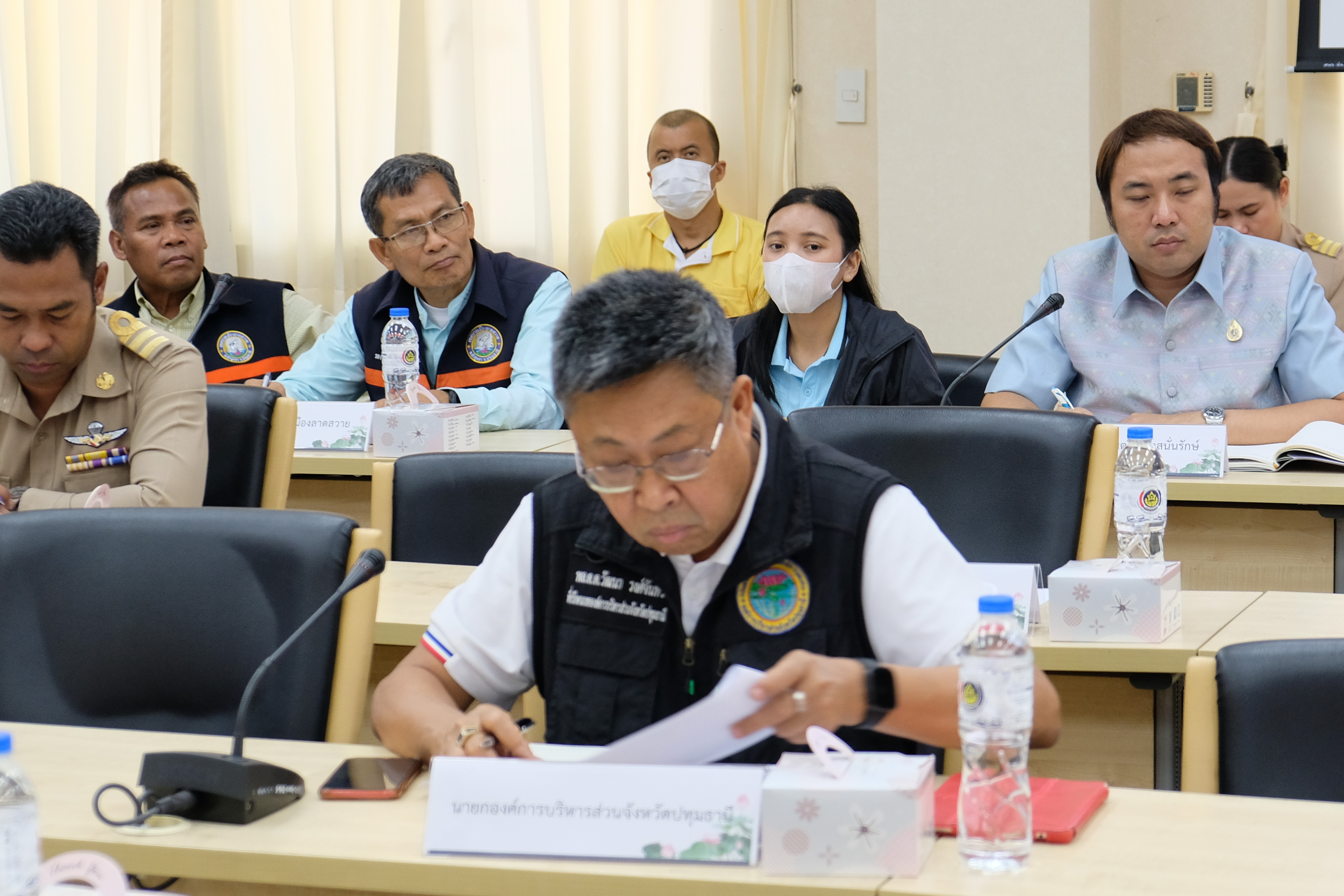 จังหวัดปทุมธานี “จัดประชุมคณะทำงานขับเคลื่อนงานป้องกันและแก้ไขปัญหายาเสพติด โดยกองทุนแม่ของแผ่นดิน จังหวัดปทุมธานี”