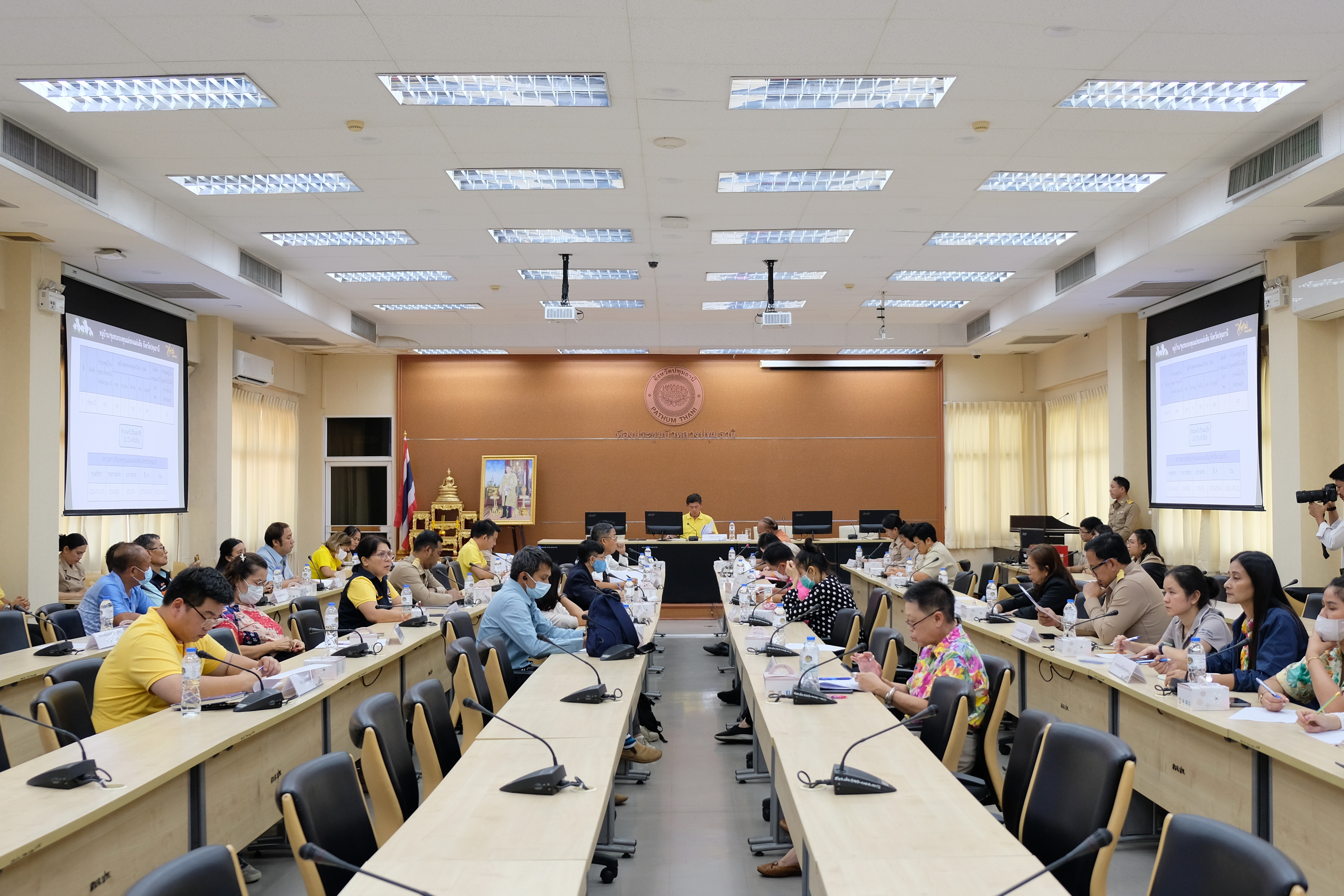 จังหวัดปทุมธานี “จัดประชุมคณะทำงานขับเคลื่อนงานป้องกันและแก้ไขปัญหายาเสพติด โดยกองทุนแม่ของแผ่นดิน จังหวัดปทุมธานี”