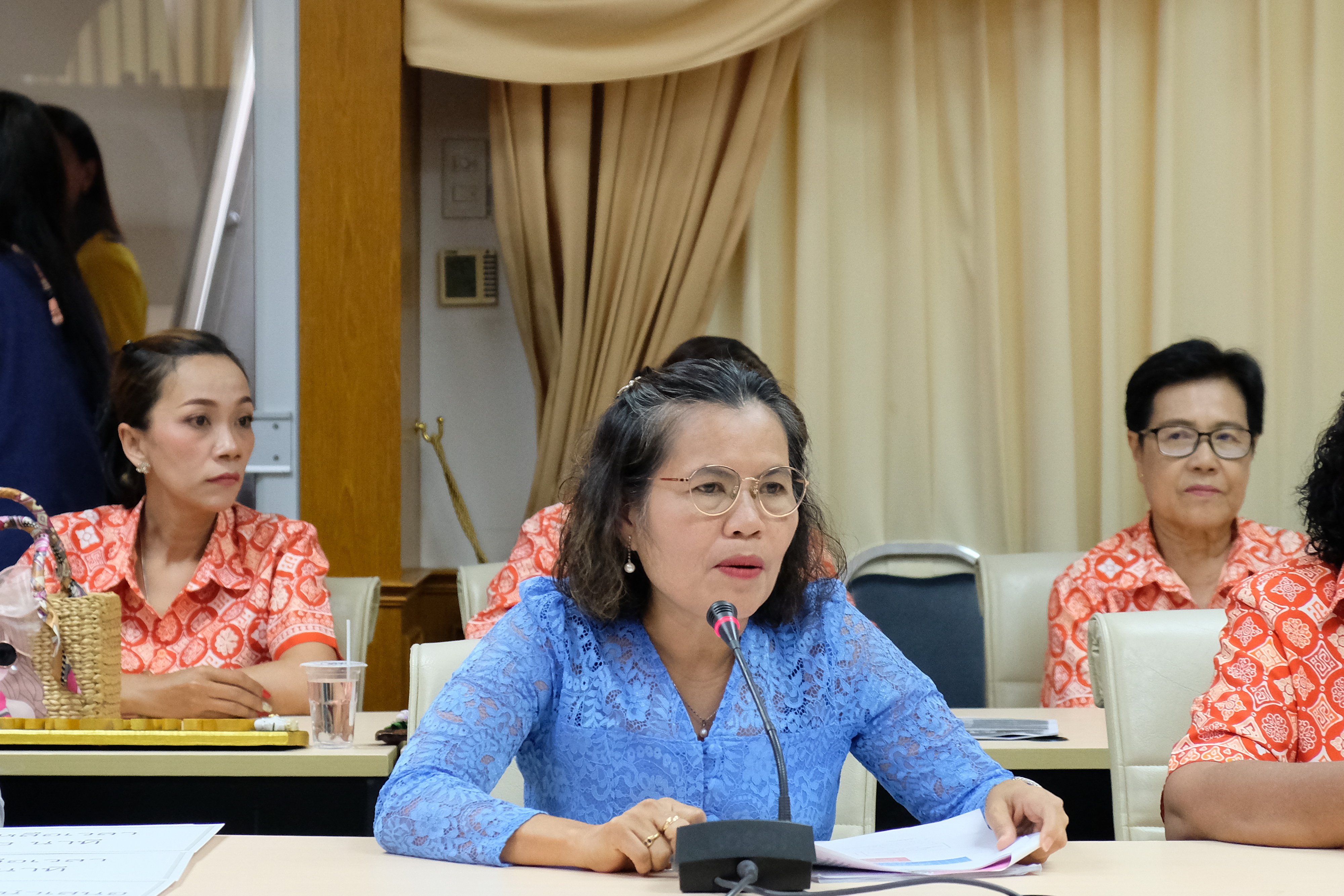 พช.ปทุมธานี “ดำเนินการคัดเลือกคนกองทุนพัฒนาบทบาทสตรีดีเด่น ประจำปี ๒๕๖๗”