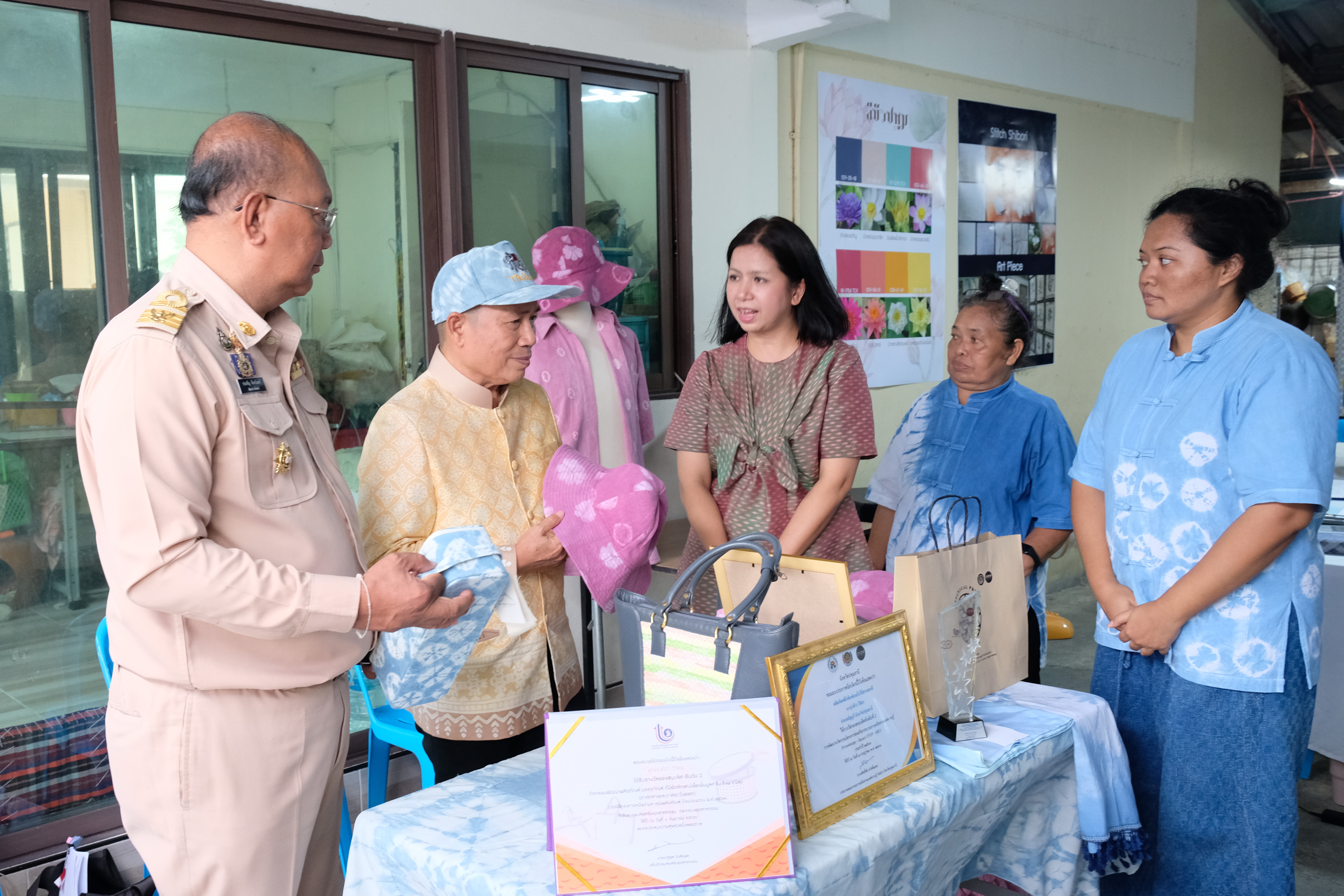 ผู้ตรวจฯ ทินกร บุญเงิน “ลงพื้นที่จังหวัดปทุมธานี คัดเลือกคนกองทุนพัฒนาบทบาทสตรีดีเด่นระดับเขตตรวจราชการ ประจำปี ๒๕๖๗”