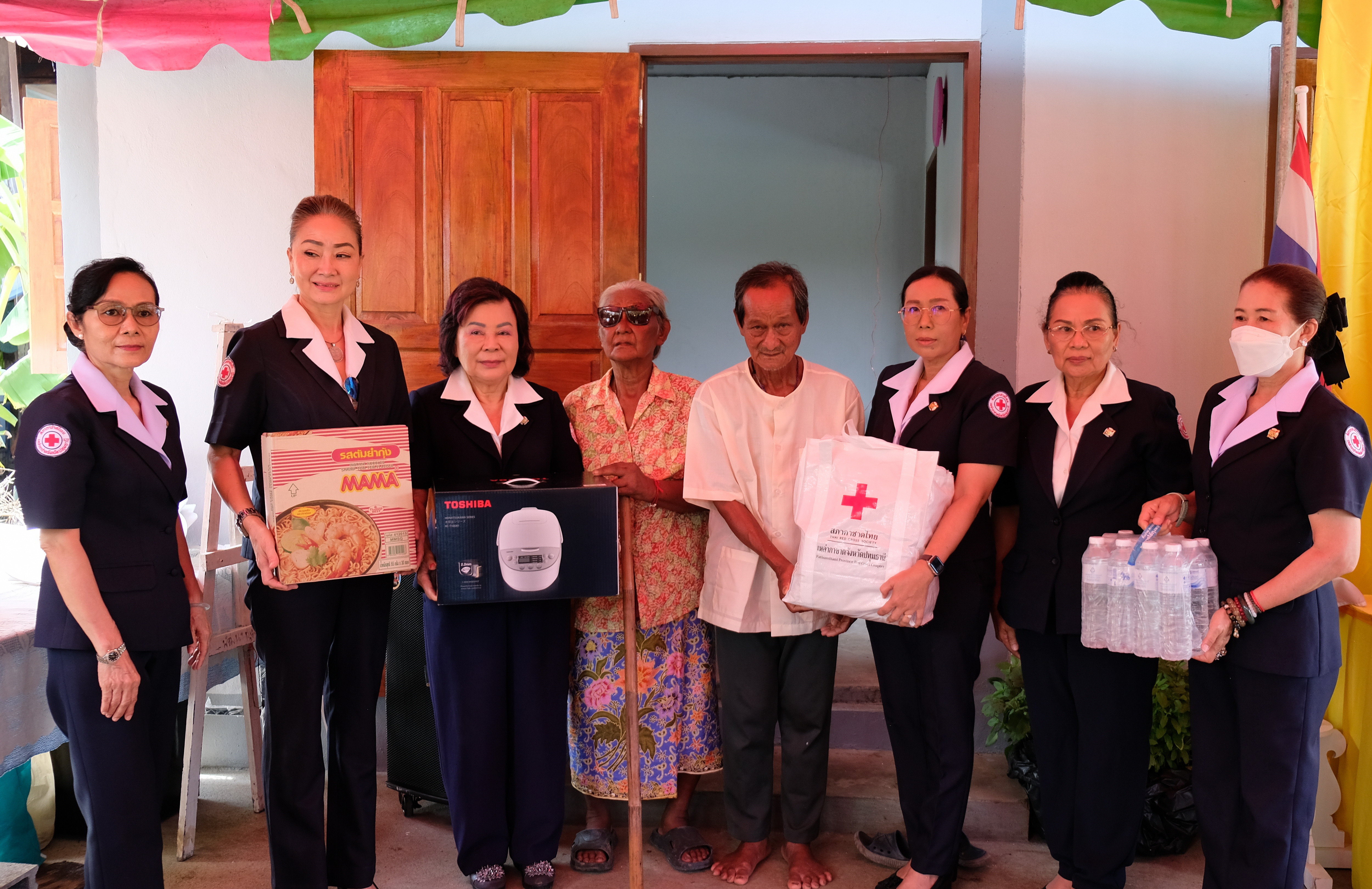 จังหวัดปทุมธานี “ส่งมอบบ้านห่วงใยจากใจ GLO ประจำปี ๒๕๖๖ ให้แก่ครัวเรือนตกเกณฑ์ TPMAP อำเภอหนองเสือ”