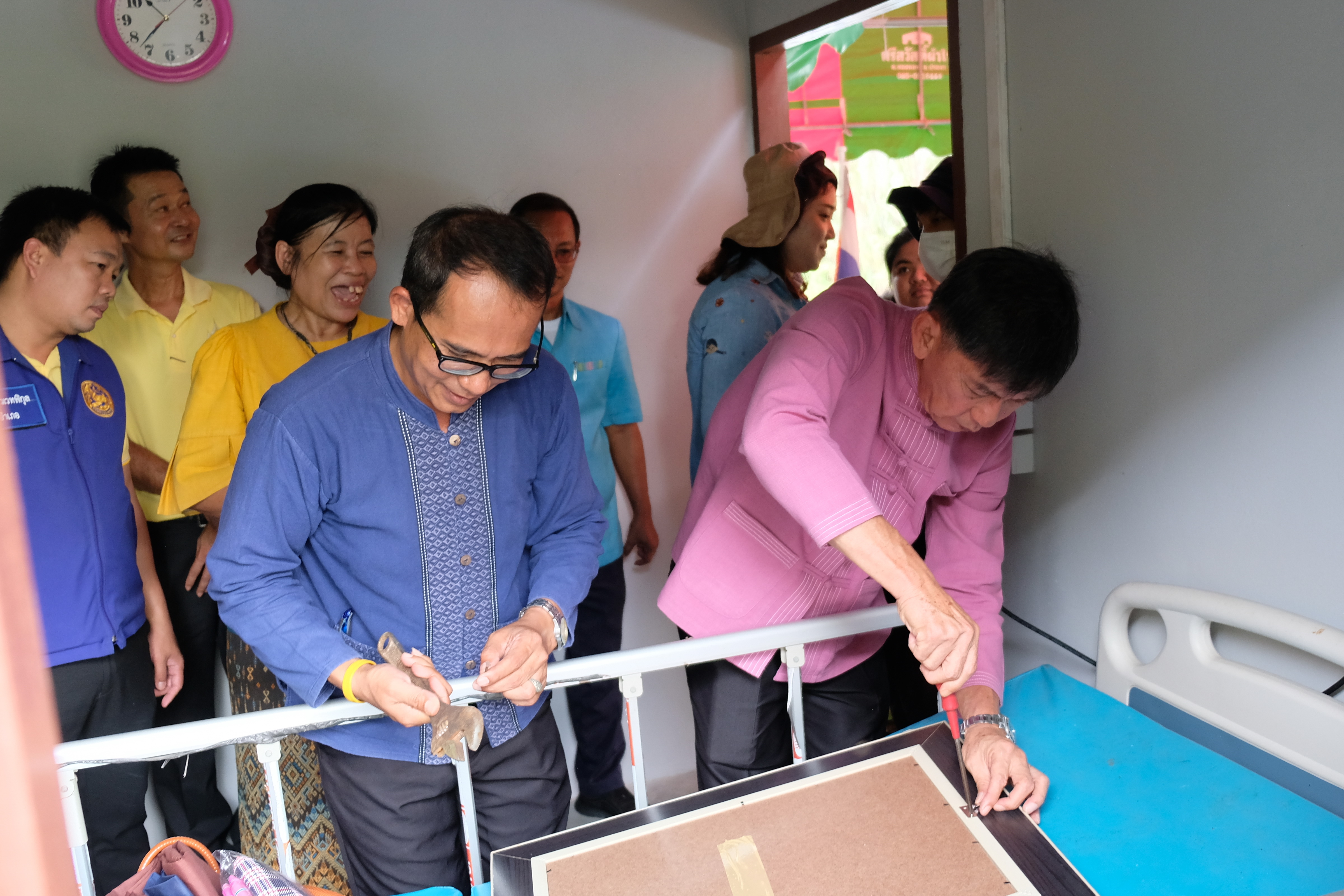 จังหวัดปทุมธานี “ส่งมอบบ้านห่วงใยจากใจ GLO ประจำปี ๒๕๖๖ ให้แก่ครัวเรือนตกเกณฑ์ TPMAP อำเภอหนองเสือ”