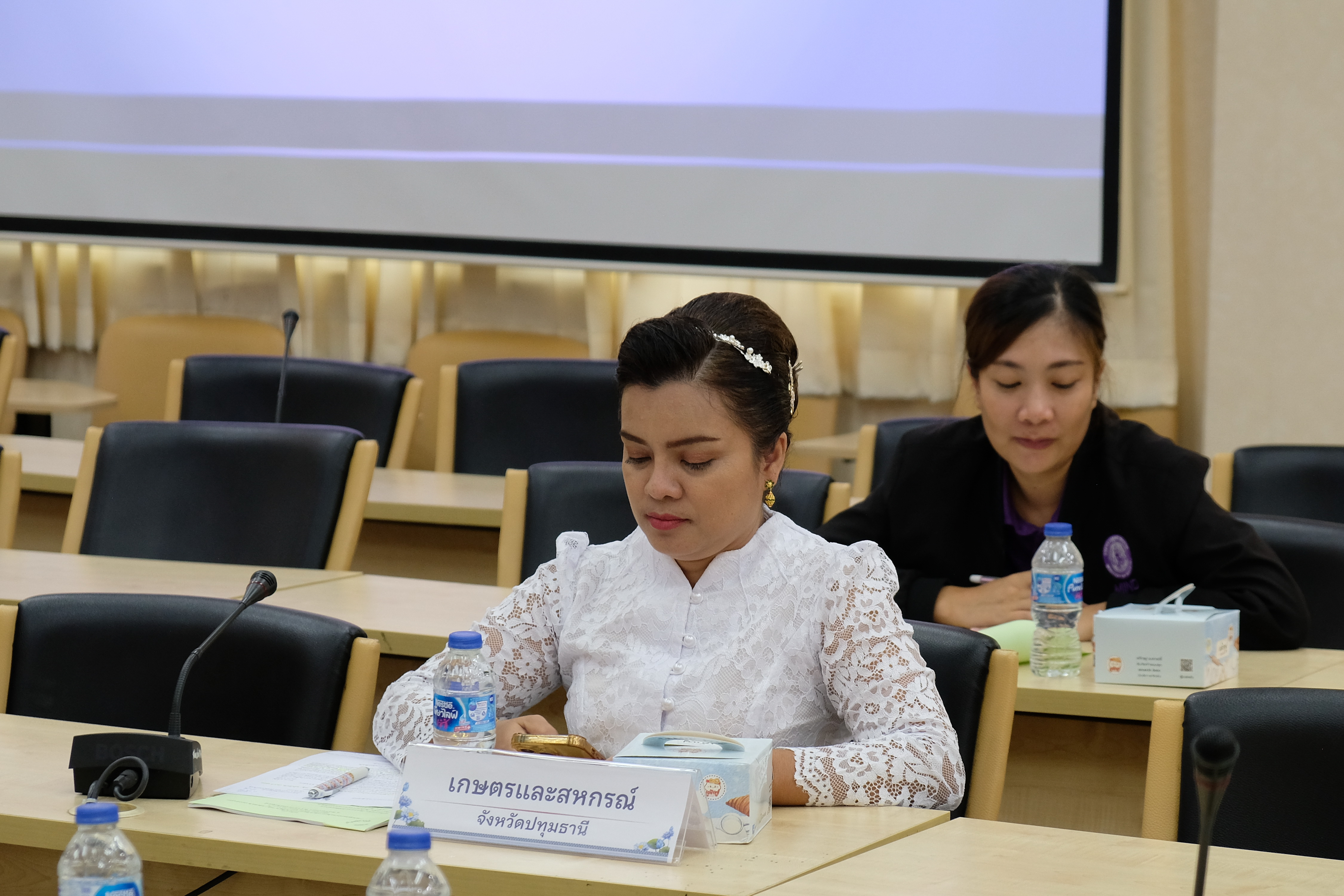 พช.ปทุมธานี “นำเสนอผลการจัดเก็บข้อมูลความจำเป็นพื้นฐาน (จปฐ.) ระดับจังหวัด ประจำปี ๒๕๖๗”