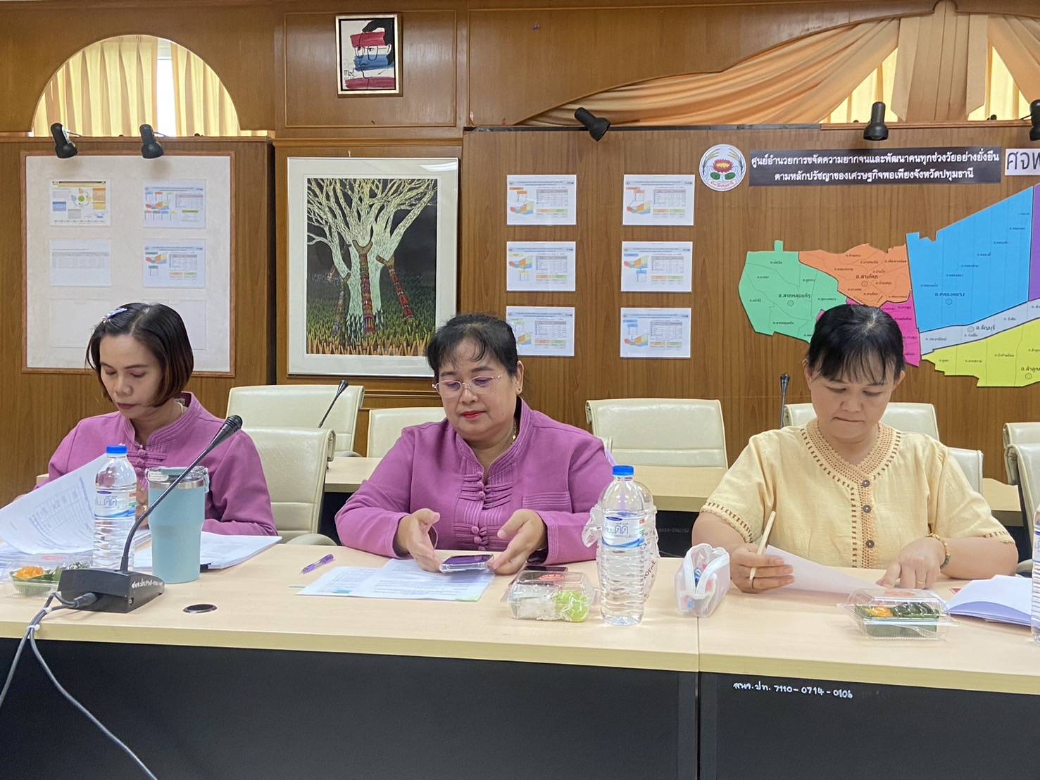 พช.ปทุมธานี “ประชุมคณะกรรมการเครือข่ายกลุ่มอาชีพ และผู้ผลิต ผู้ประกอบการหนึ่งตำบล หนึ่งผลิตภัณฑ์ ระดับจังหวัด”